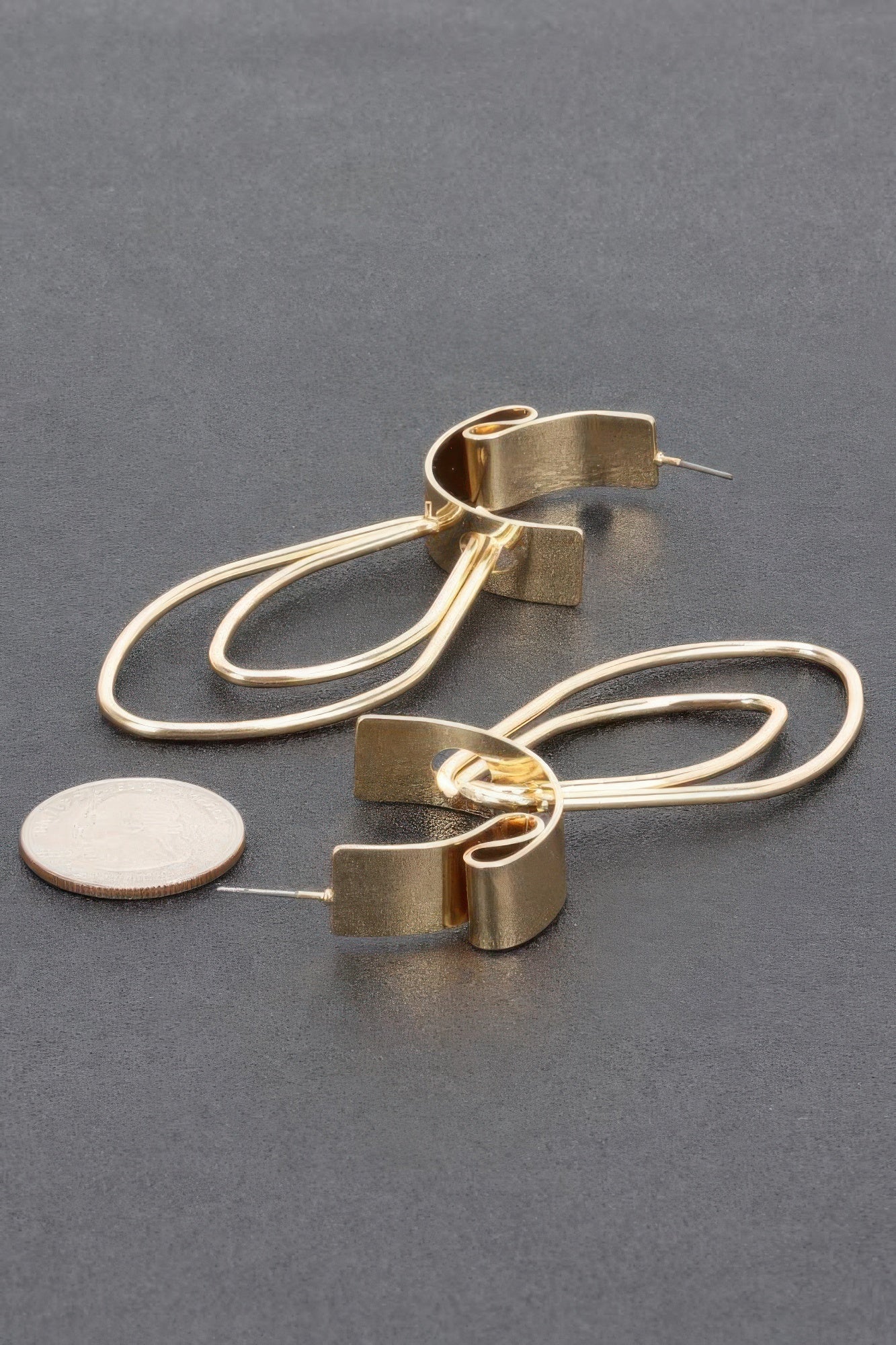 Metal Earring product image