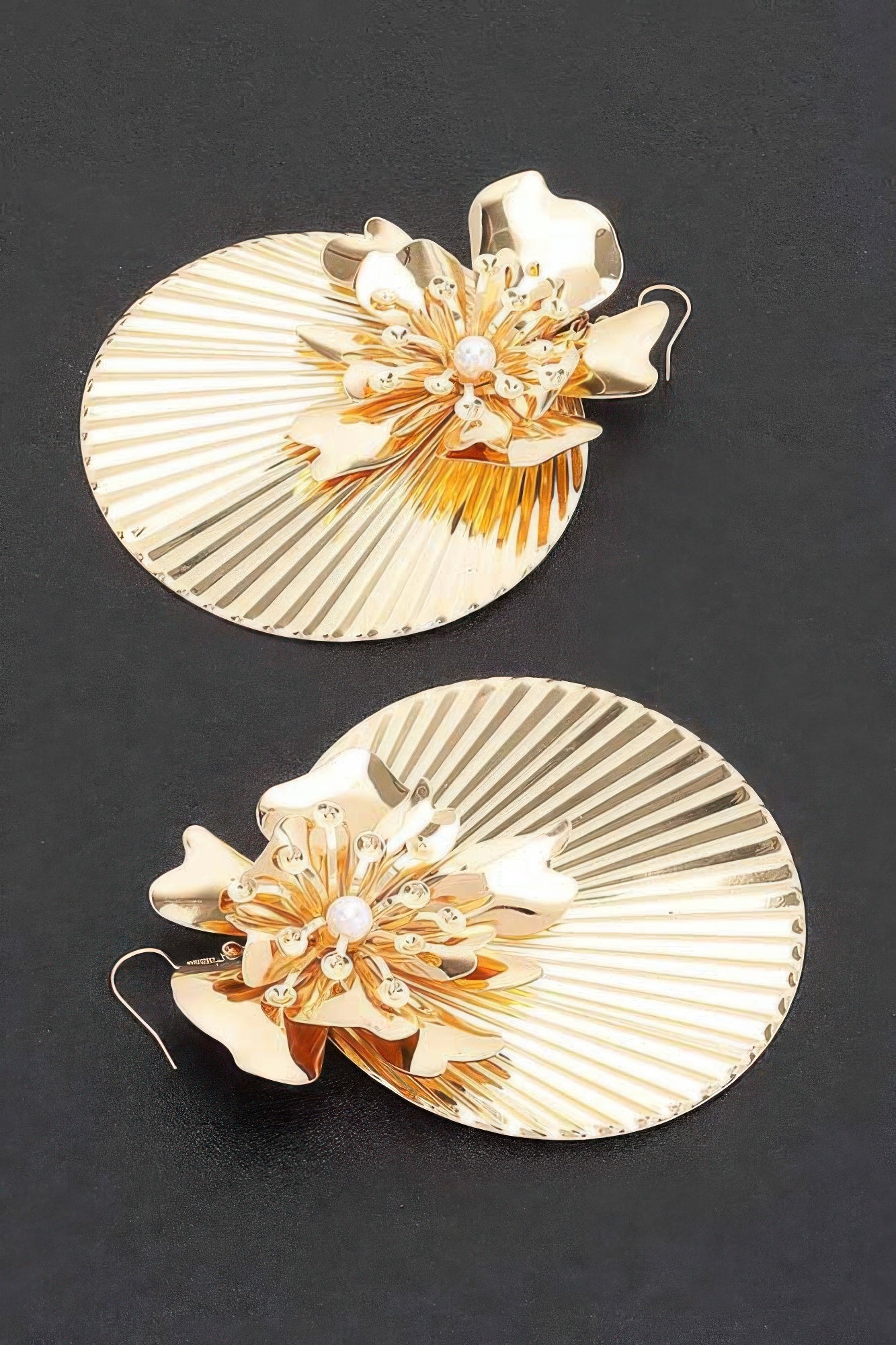 Metal Earring product image