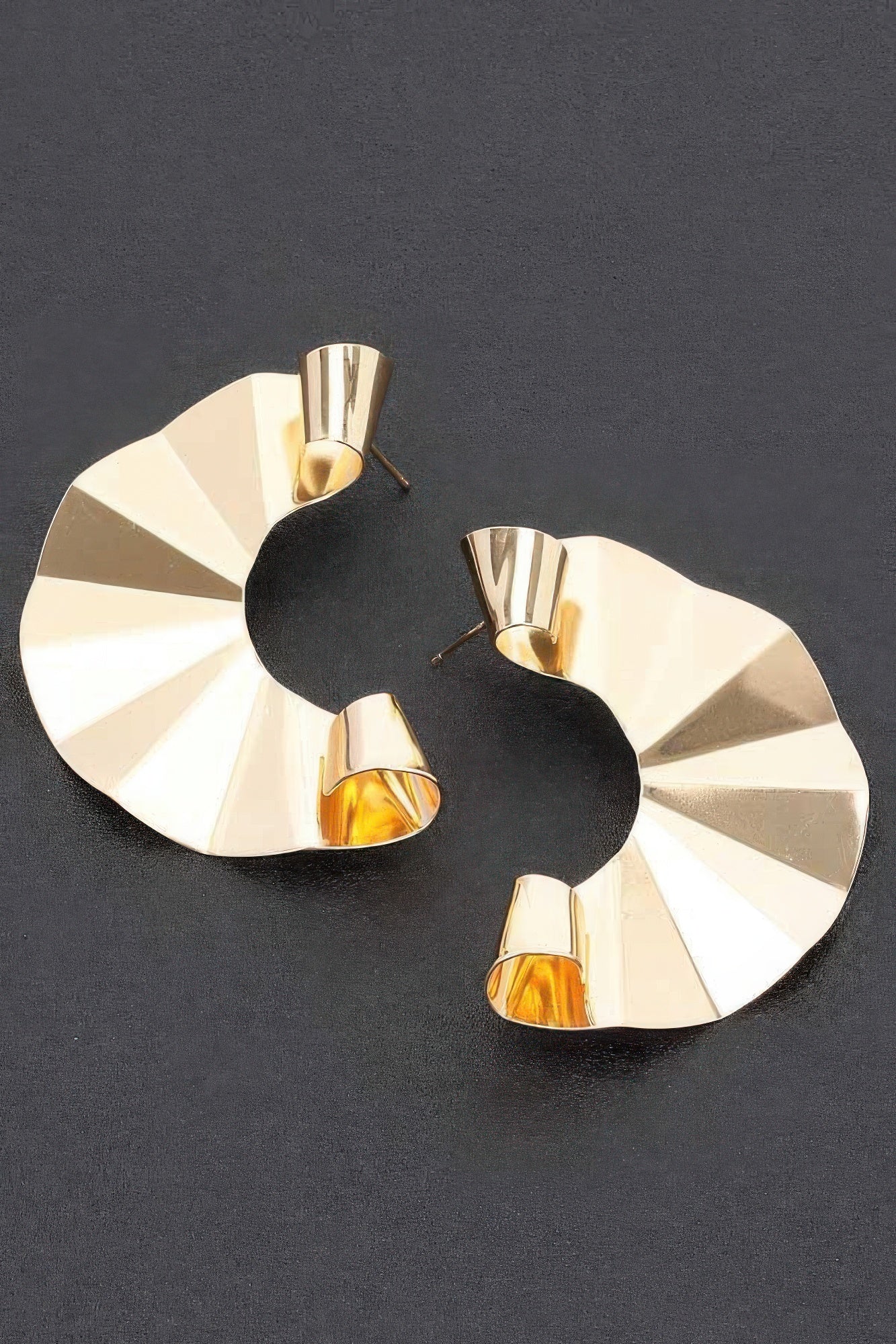 Metal Earring product image