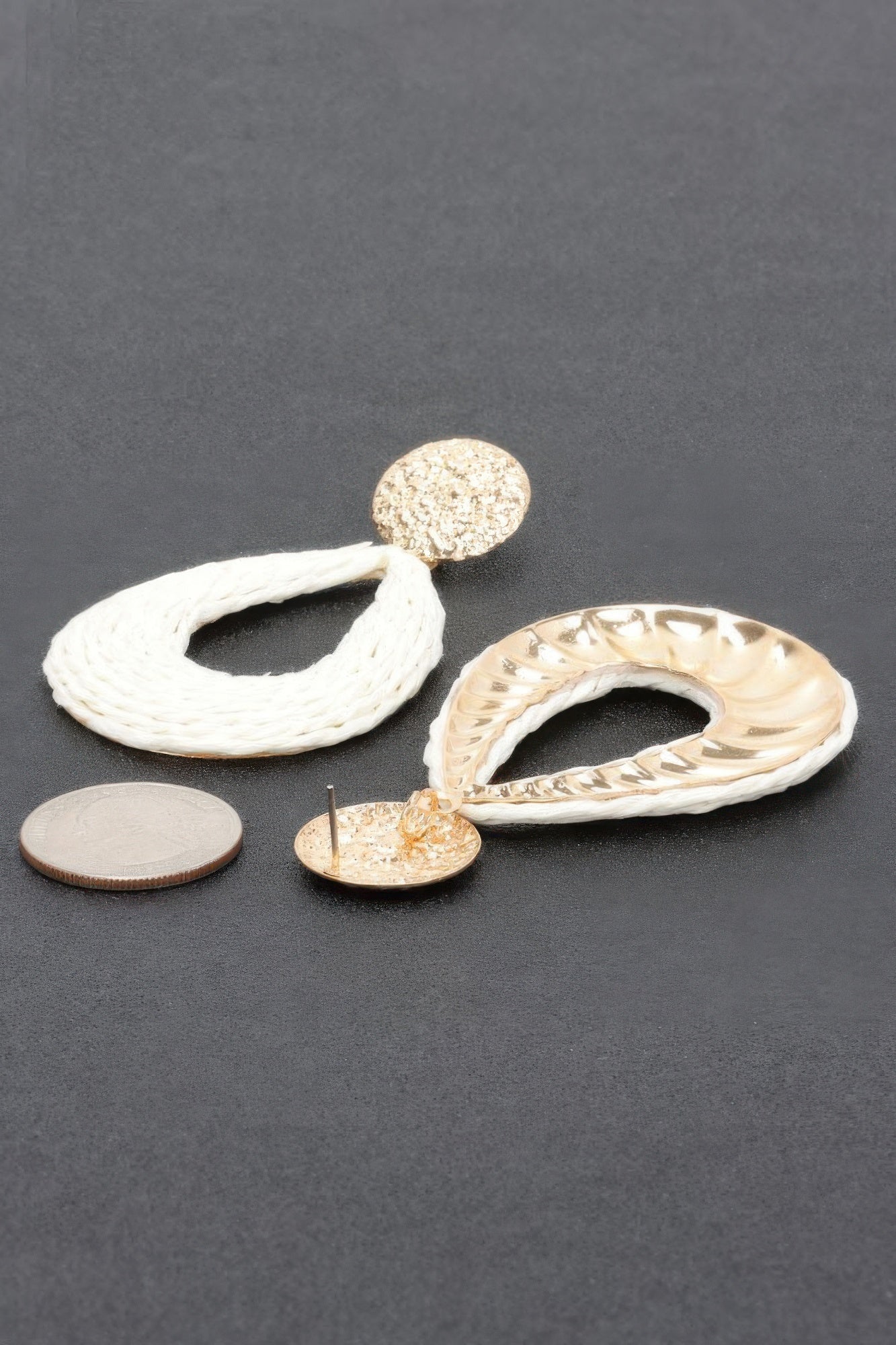 Metal And Paper Earring product image