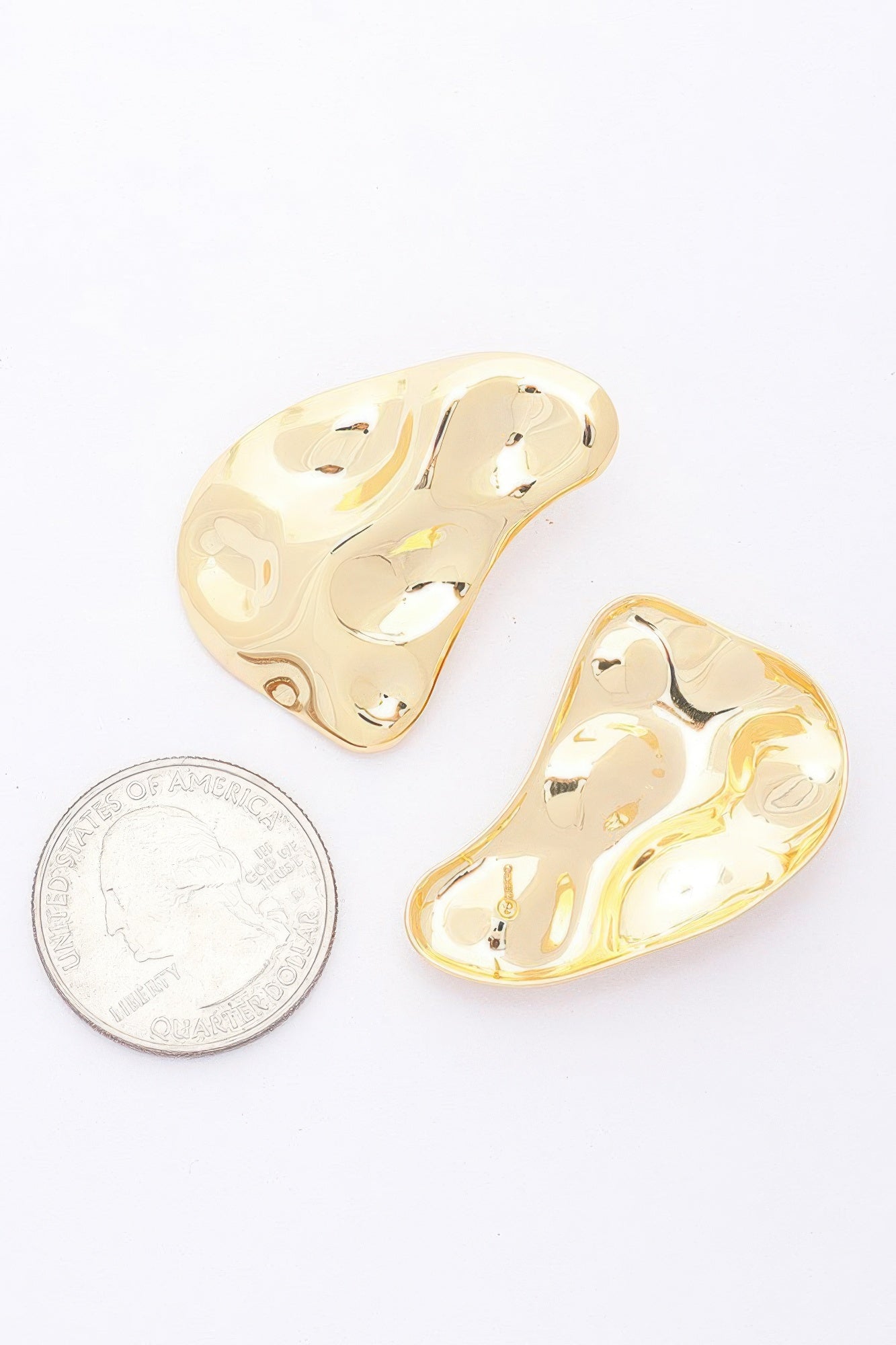 Metal Gold Dip Earring product image