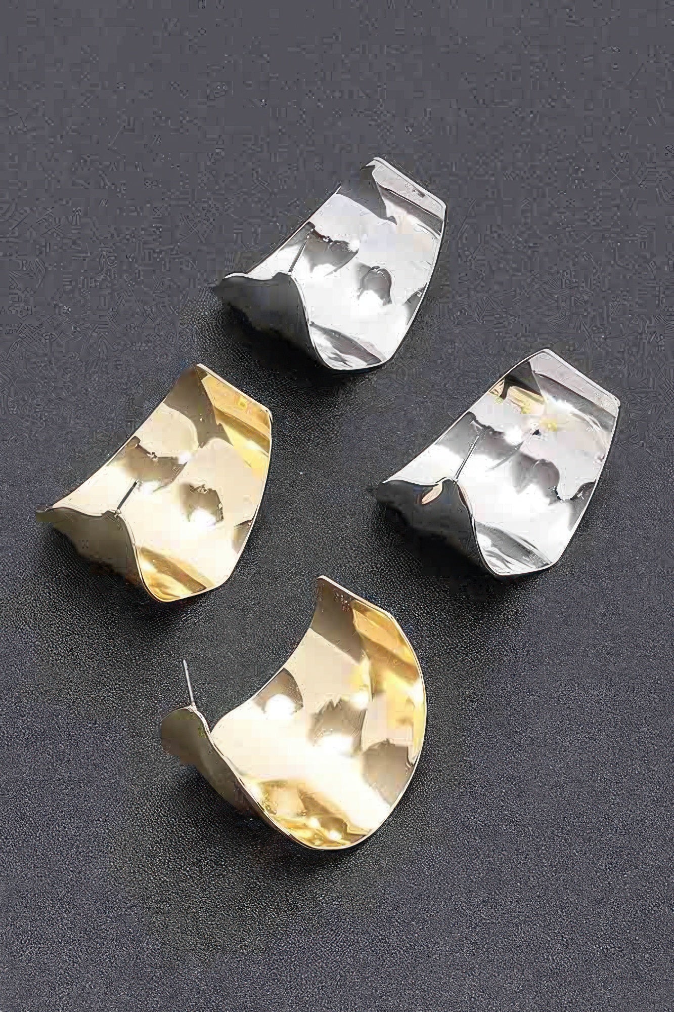 Metal Earring product image