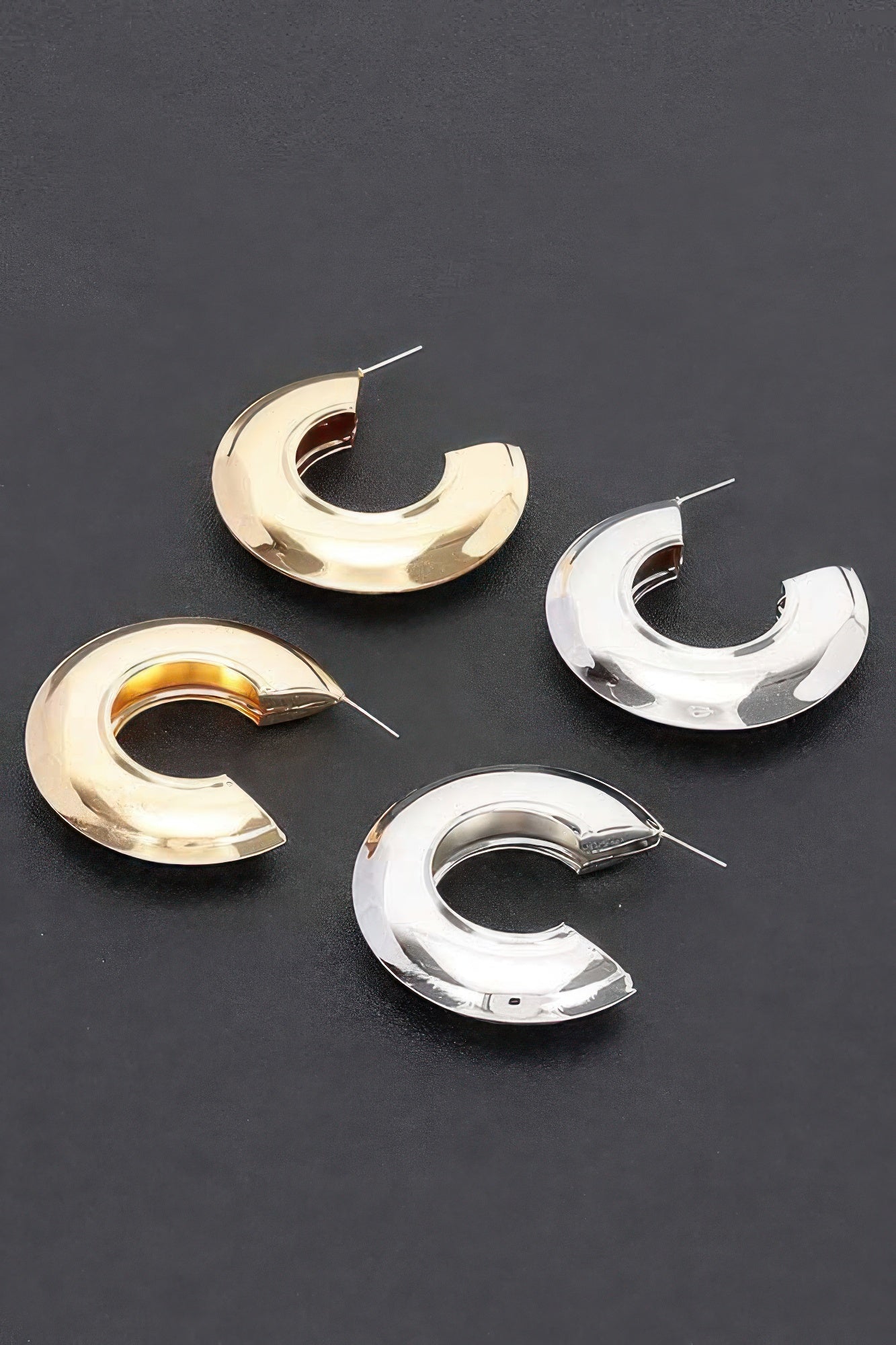 Metal Hoop Earring product image