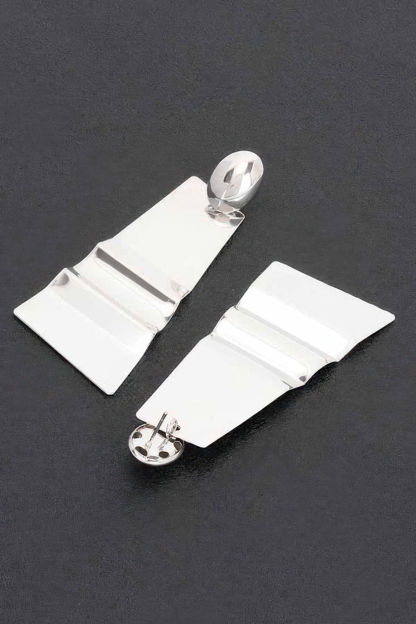 Metal Earring product image