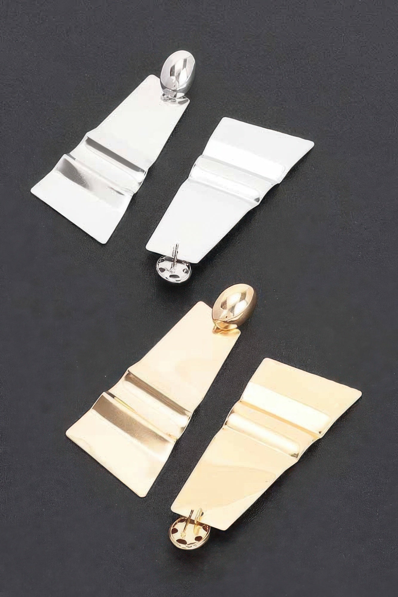 Metal Earring product image