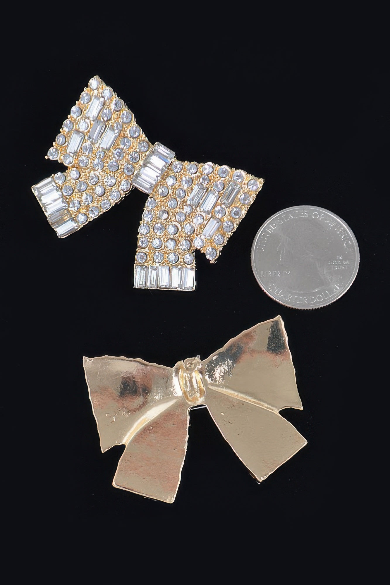 Ribbon Shape Rhinestone Earrings product image