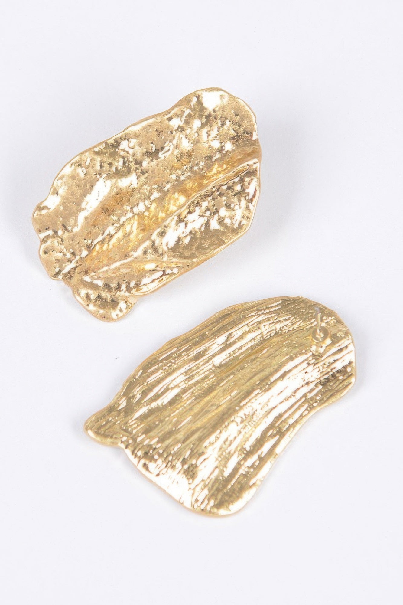 Cast Metal Earring product image