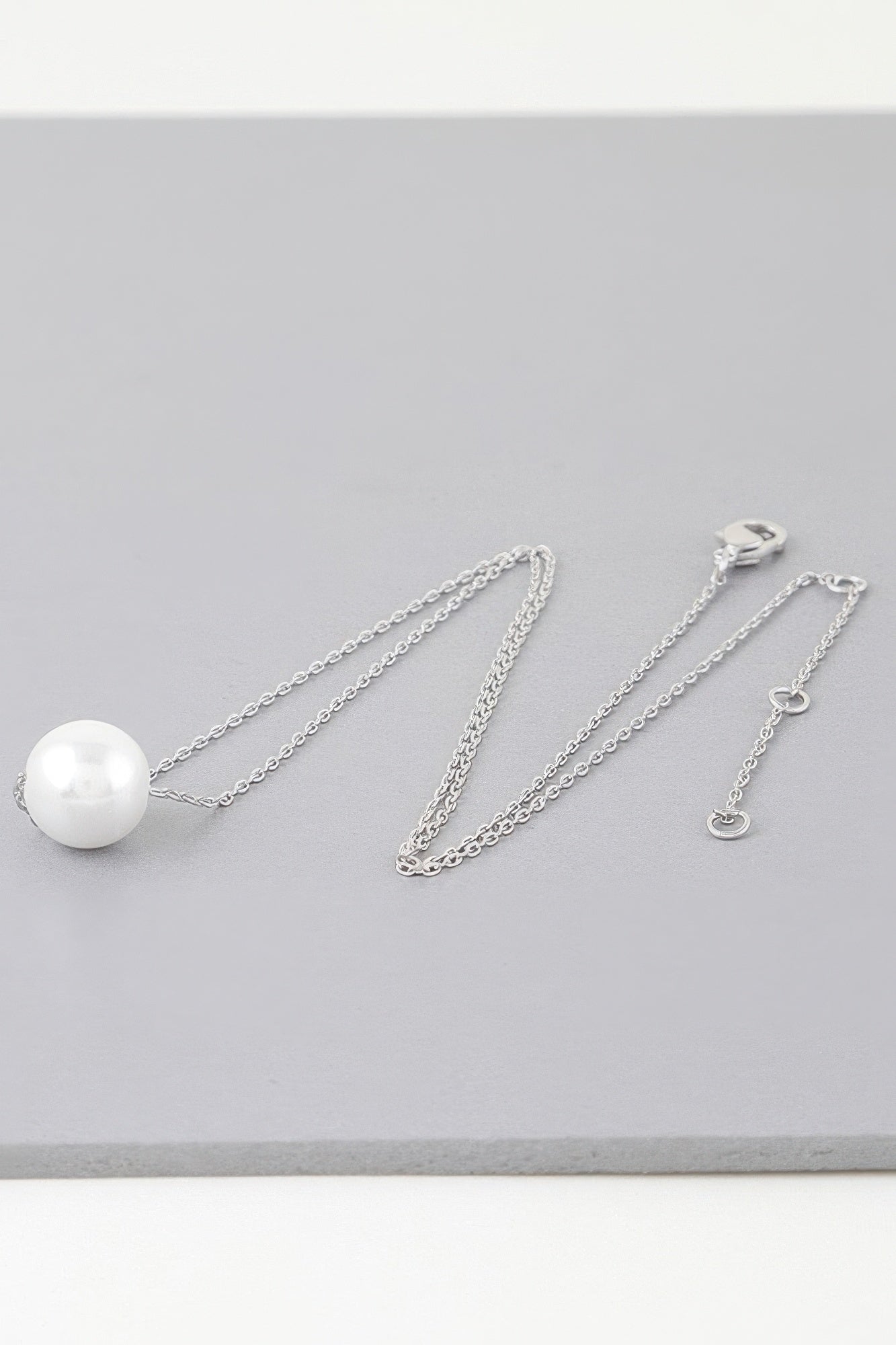 Classic Pearl Pendant Necklace product image