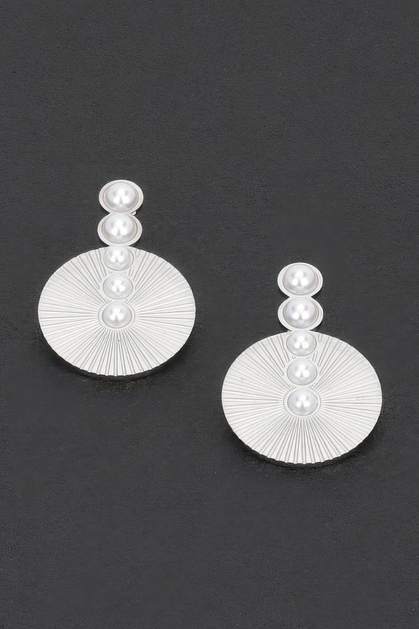 Faux Pearl Vintage Earring product image