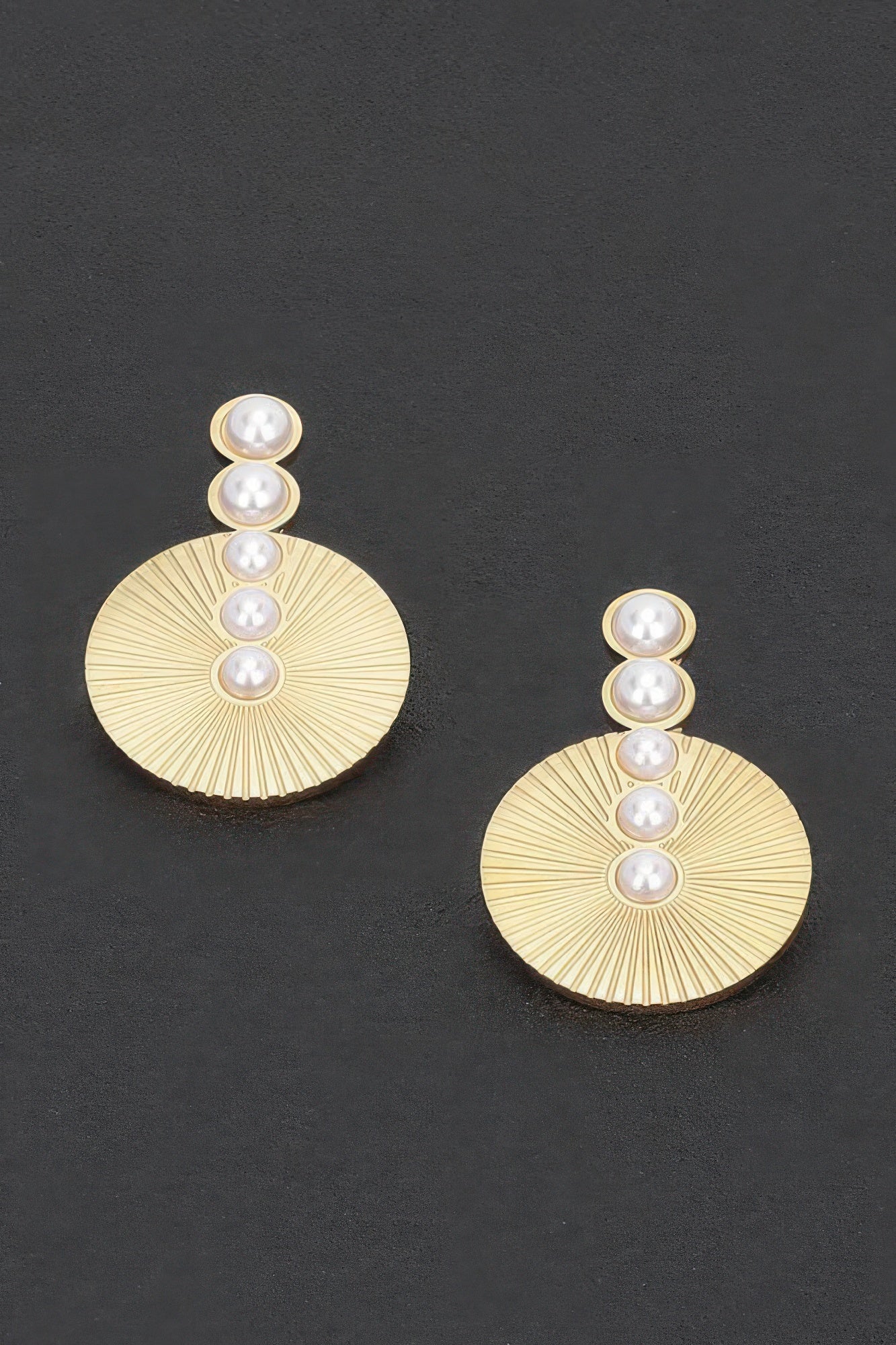 Faux Pearl Vintage Earring product image