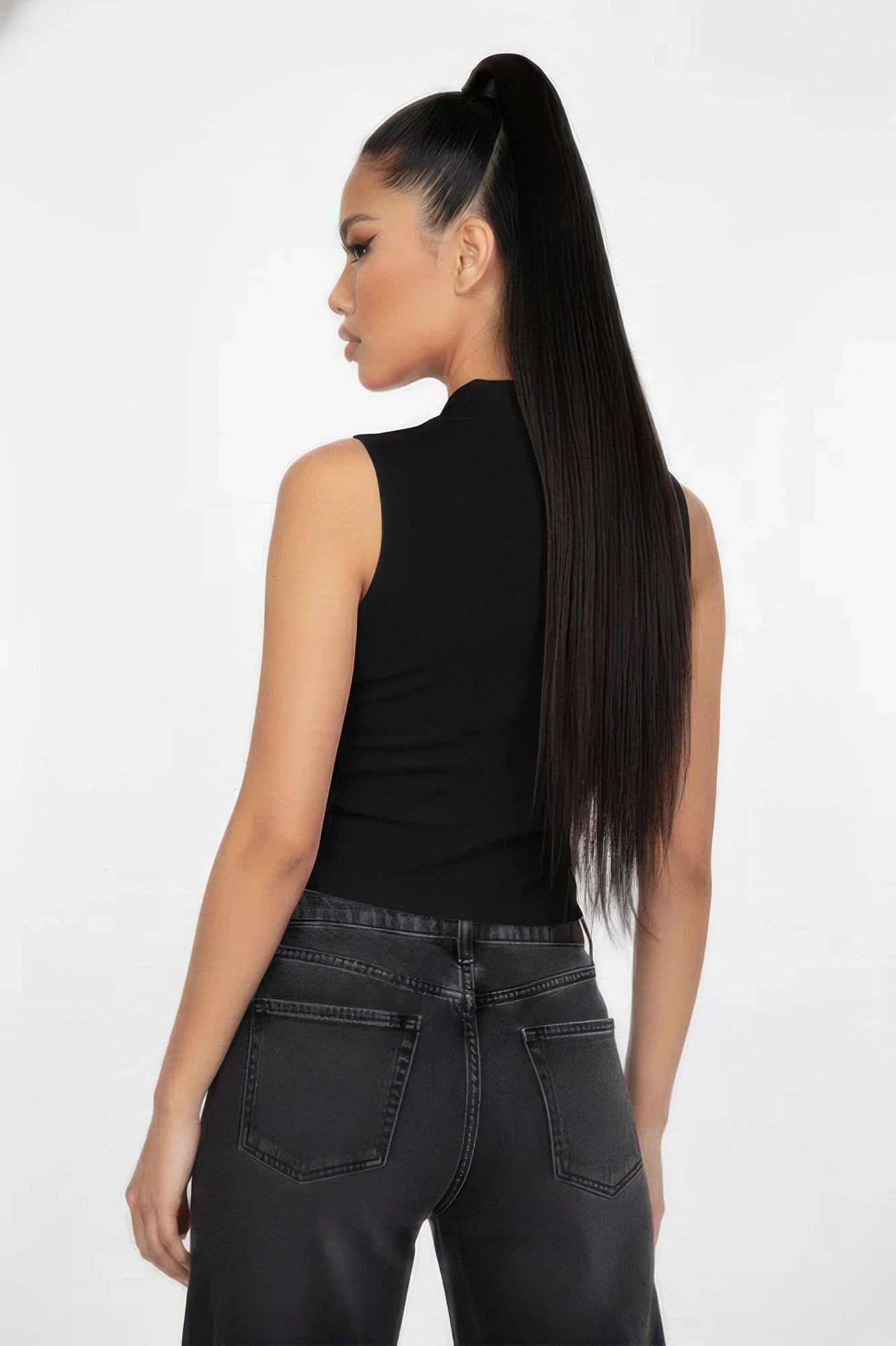 Slim-fit Sleeveless Polo Collar Crop Top product image