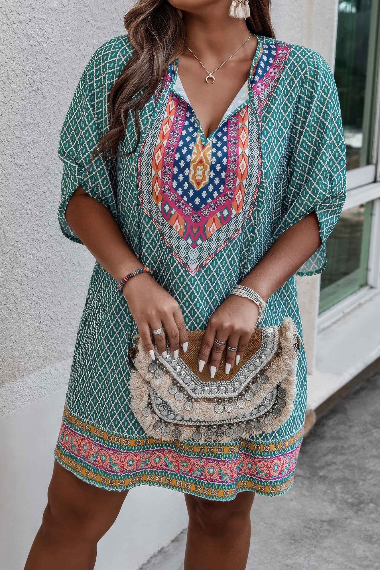 Plus Size V Neck Printed Loose Fit Midi Dress Plus Size V Neck Printed Loose Fit Midi Dress