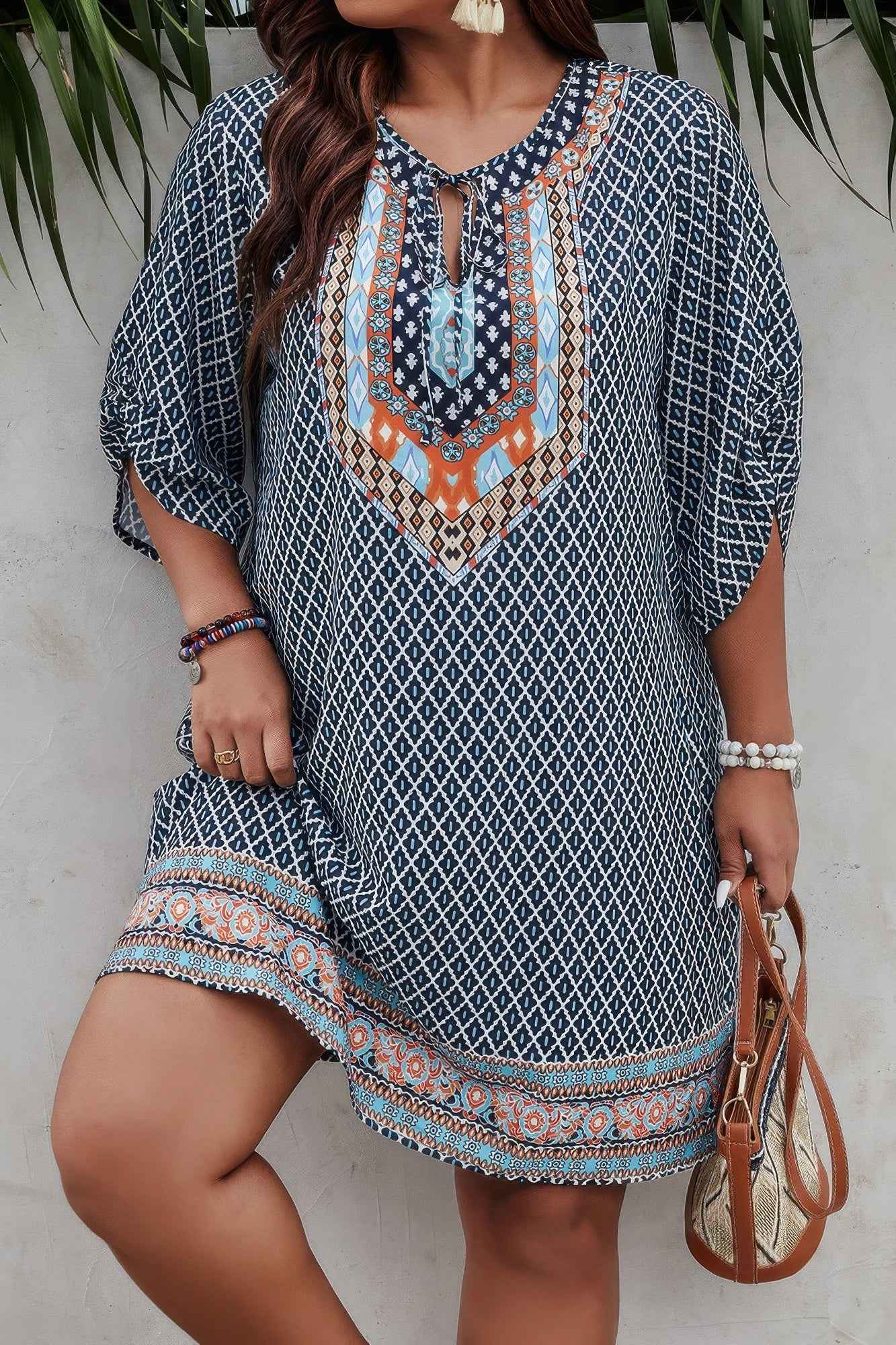 Plus Size V Neck Printed Loose Fit Midi Dress Plus Size V Neck Printed Loose Fit Midi Dress