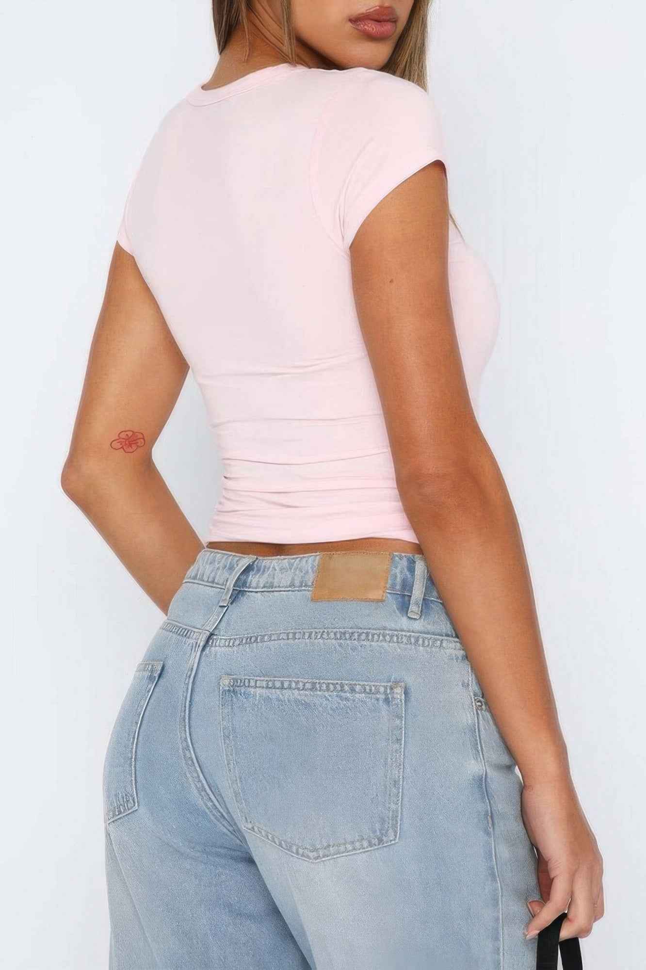 Leopard Print Star Crew Neck Slim Fitted Shirt Leopard Print Star Crew Neck Slim Fitted Shirt