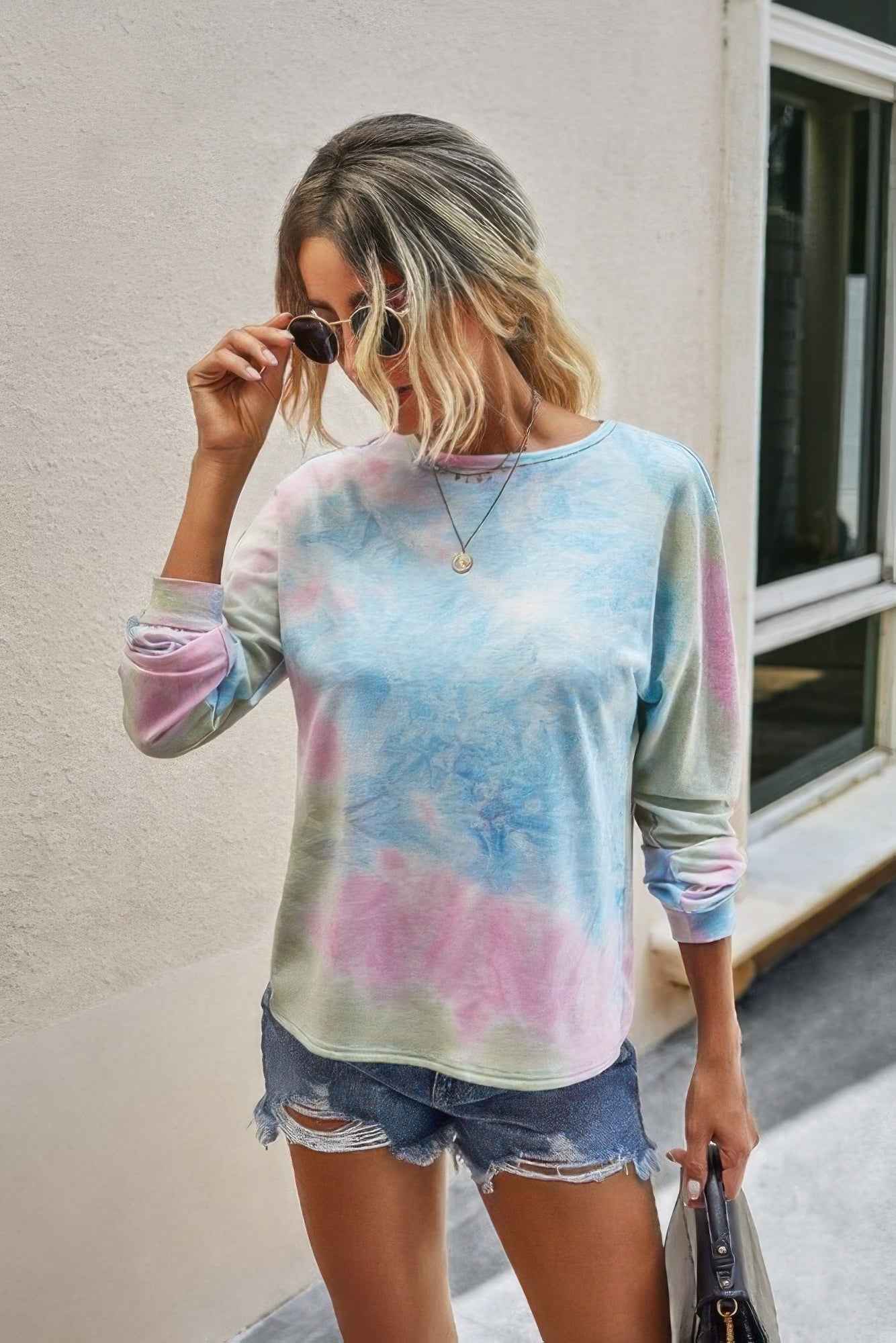 Round Neck Tie Dye Open Back Loose Sweatshirt Round Neck Tie Dye Open Back Loose Sweatshirt