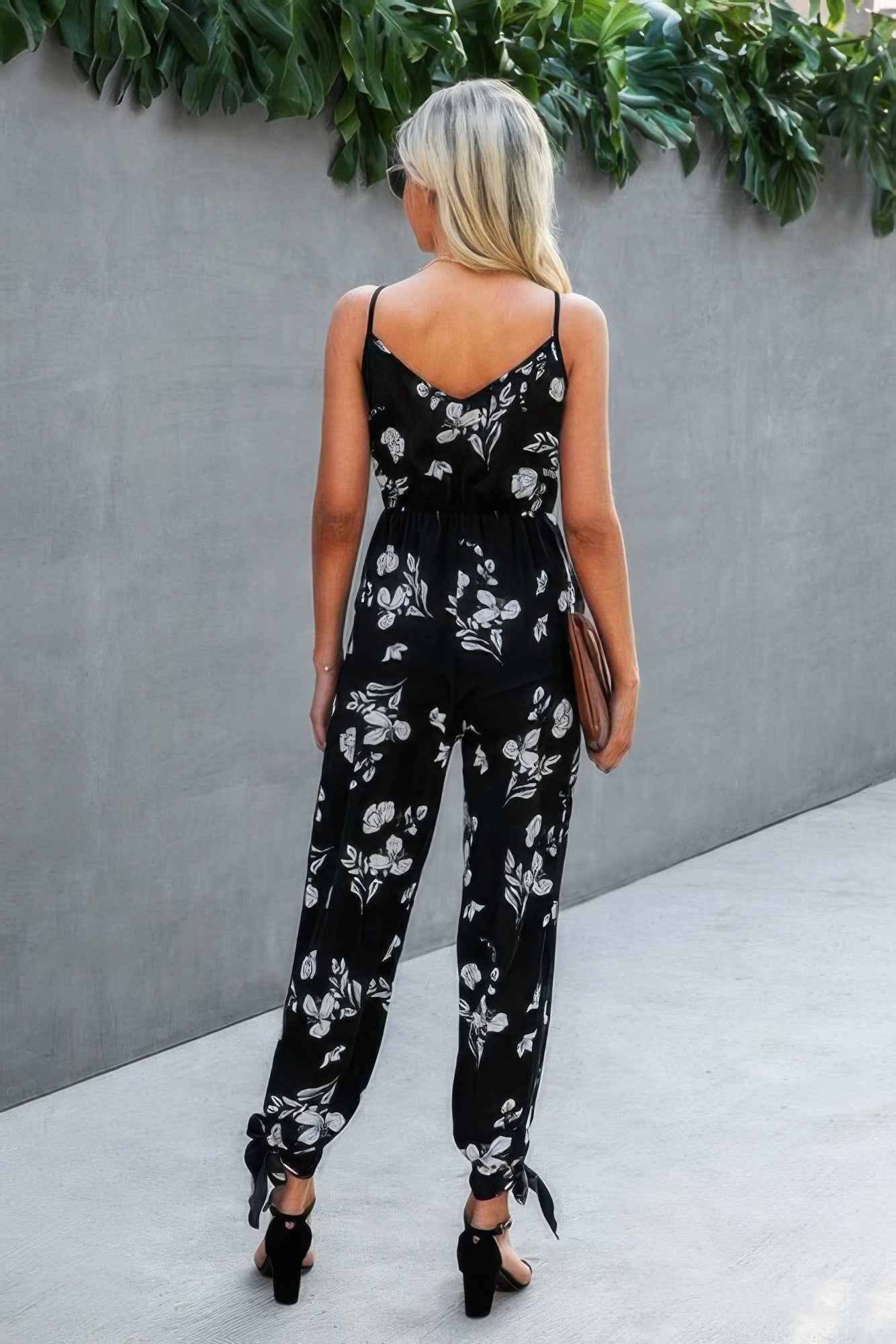 Sleeveless Floral Print Knot Side Cami Jumpsuit Sleeveless Floral Print Knot Side Cami Jumpsuit