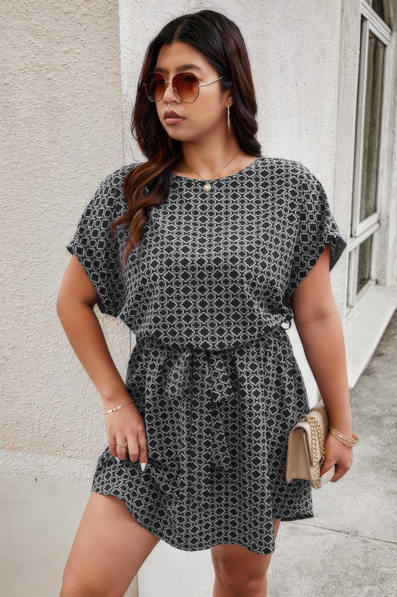 Plus Round Neck Printed Batwing Sleeve Loose Dress product image