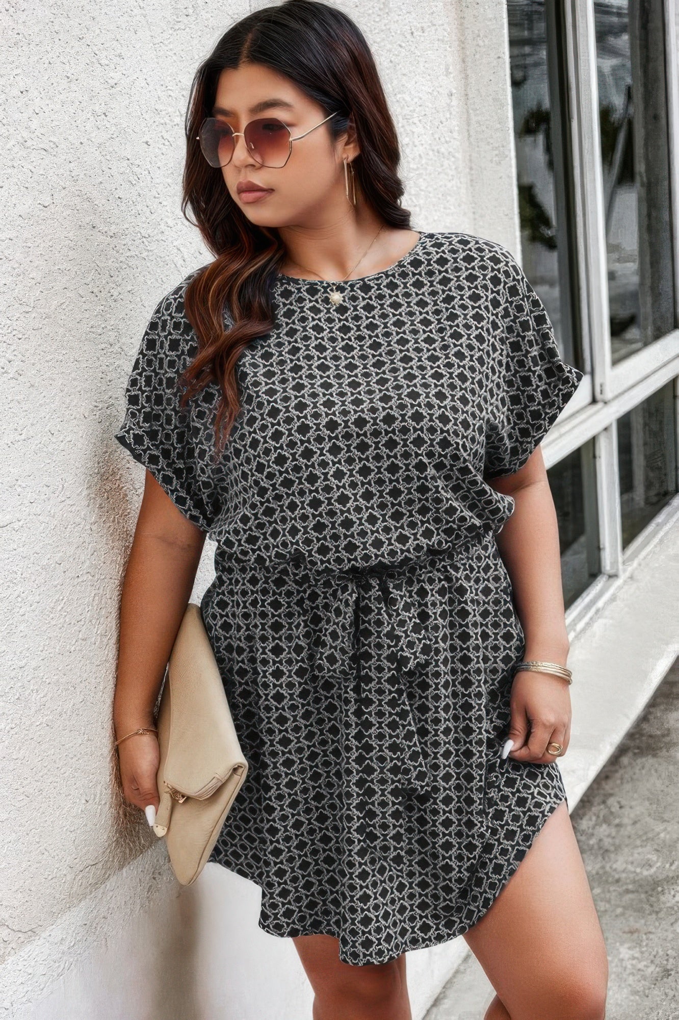 Plus Round Neck Printed Batwing Sleeve Loose Dress product image