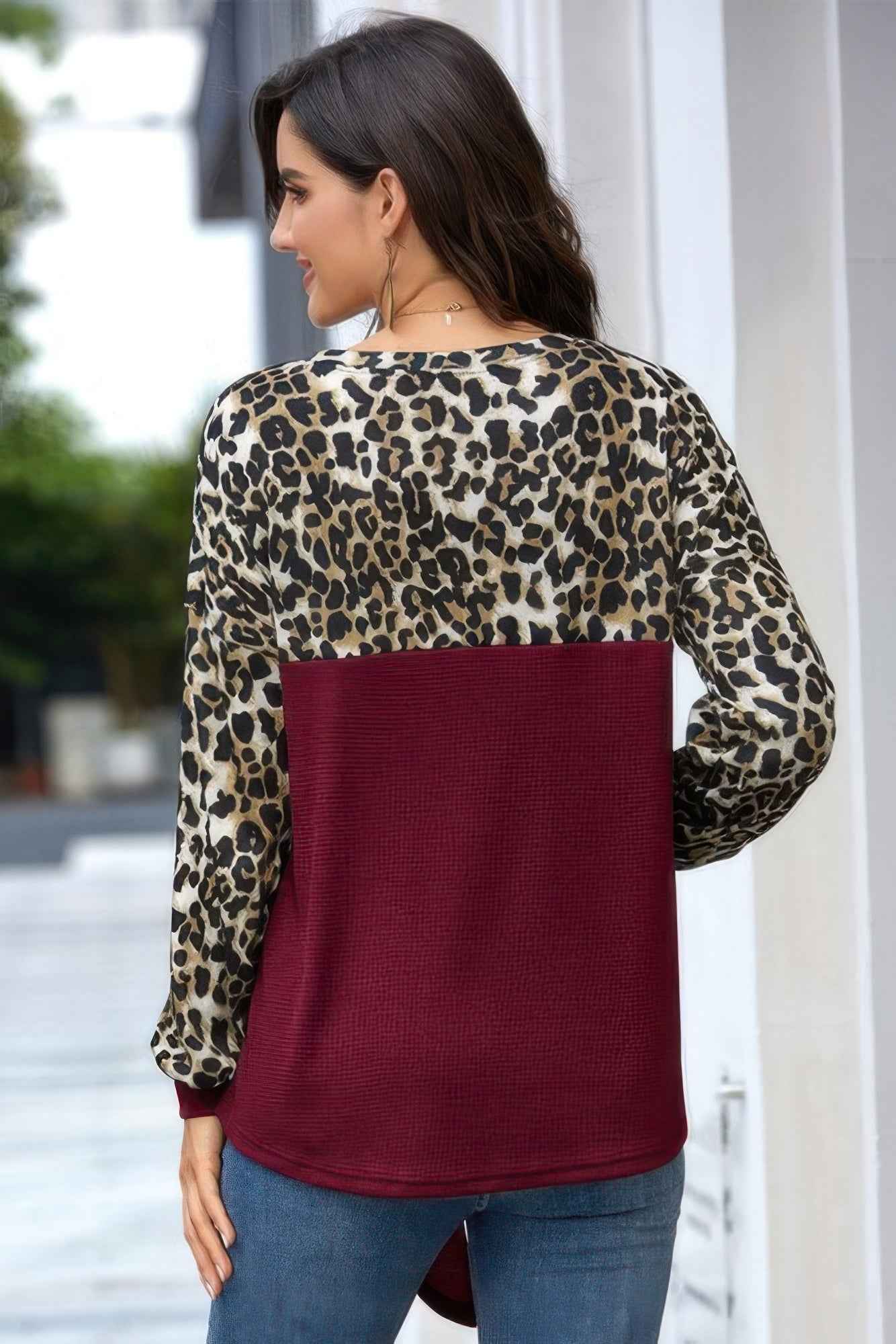 Leopard Stitching Bow Knit Crew Neck Loose Pullover Leopard Stitching Bow Knit Crew Neck Loose Pullover