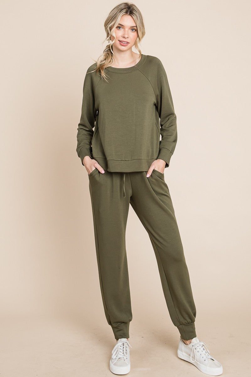 Super Lady Round Neck Raglan Sleeve Top and Pants Lounge Set Super Lady Round Neck Raglan Sleeve Top and Pants Lounge Set