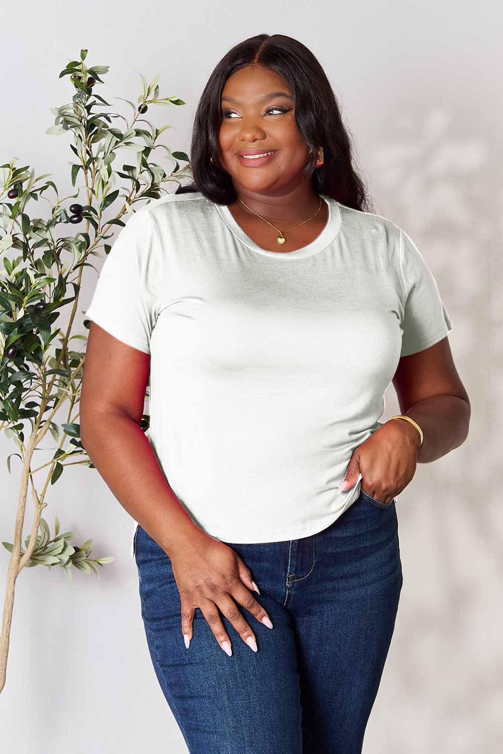 Basic Bae Full Size Round Neck Short Sleeve T-Shirt Basic Bae Full Size Round Neck Short Sleeve T-Shirt - TopFashionHQ