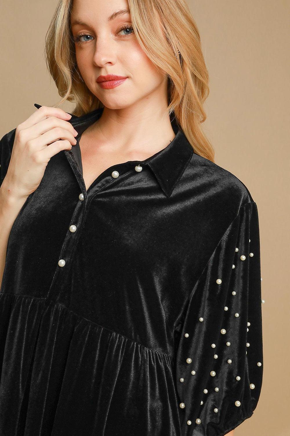 Umgee Pearl Detail Half Sleeve Velvet Babydoll Blouse Umgee Pearl Detail Half Sleeve Velvet Babydoll Blouse - TopFashionHQ