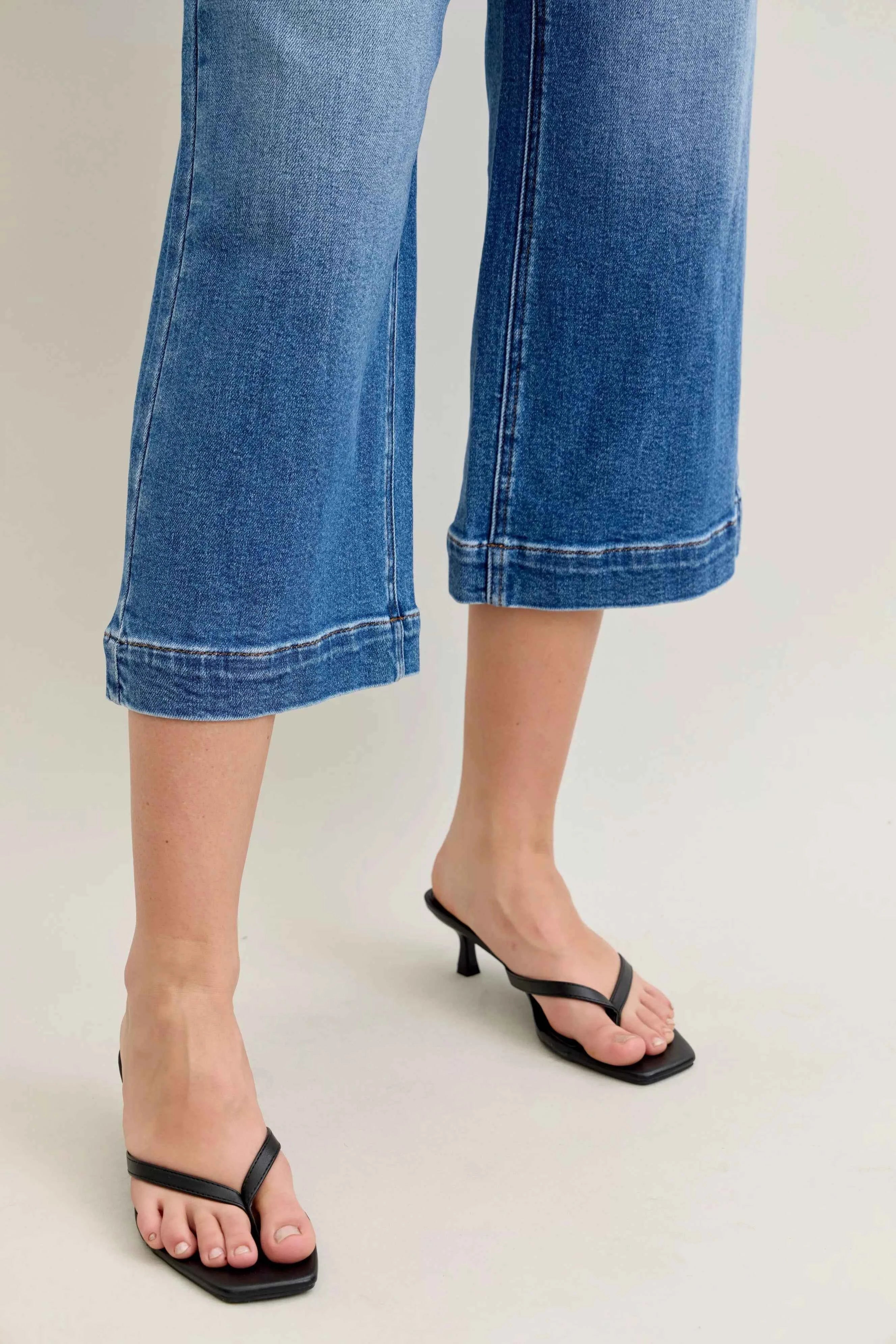 Judy Blue Mid Rise Crop Wide Leg Jeans Judy Blue Mid Rise Crop Wide Leg Jeans