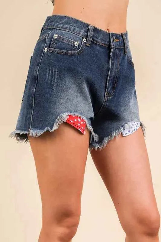 VERY J Raw Hem Pocketed Contrast Washed Denim Shorts VERY J Raw Hem Pocketed Contrast Washed Denim Shorts