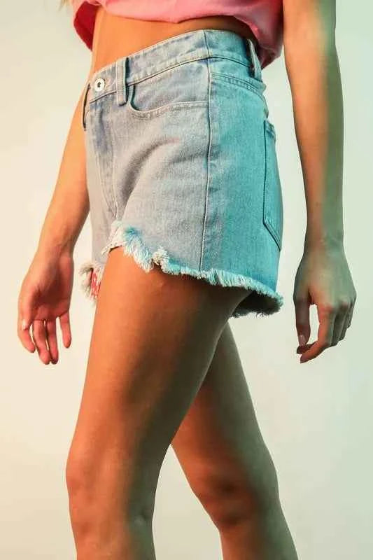 VERY J Raw Hem Pocketed Contrast Washed Denim Shorts VERY J Raw Hem Pocketed Contrast Washed Denim Shorts