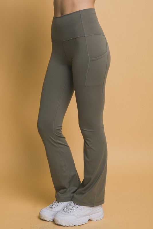 Love Tree High Waist Flare Active Leggings with Side Pockets Love Tree High Waist Flare Active Leggings with Side Pockets - TopFashionHQ