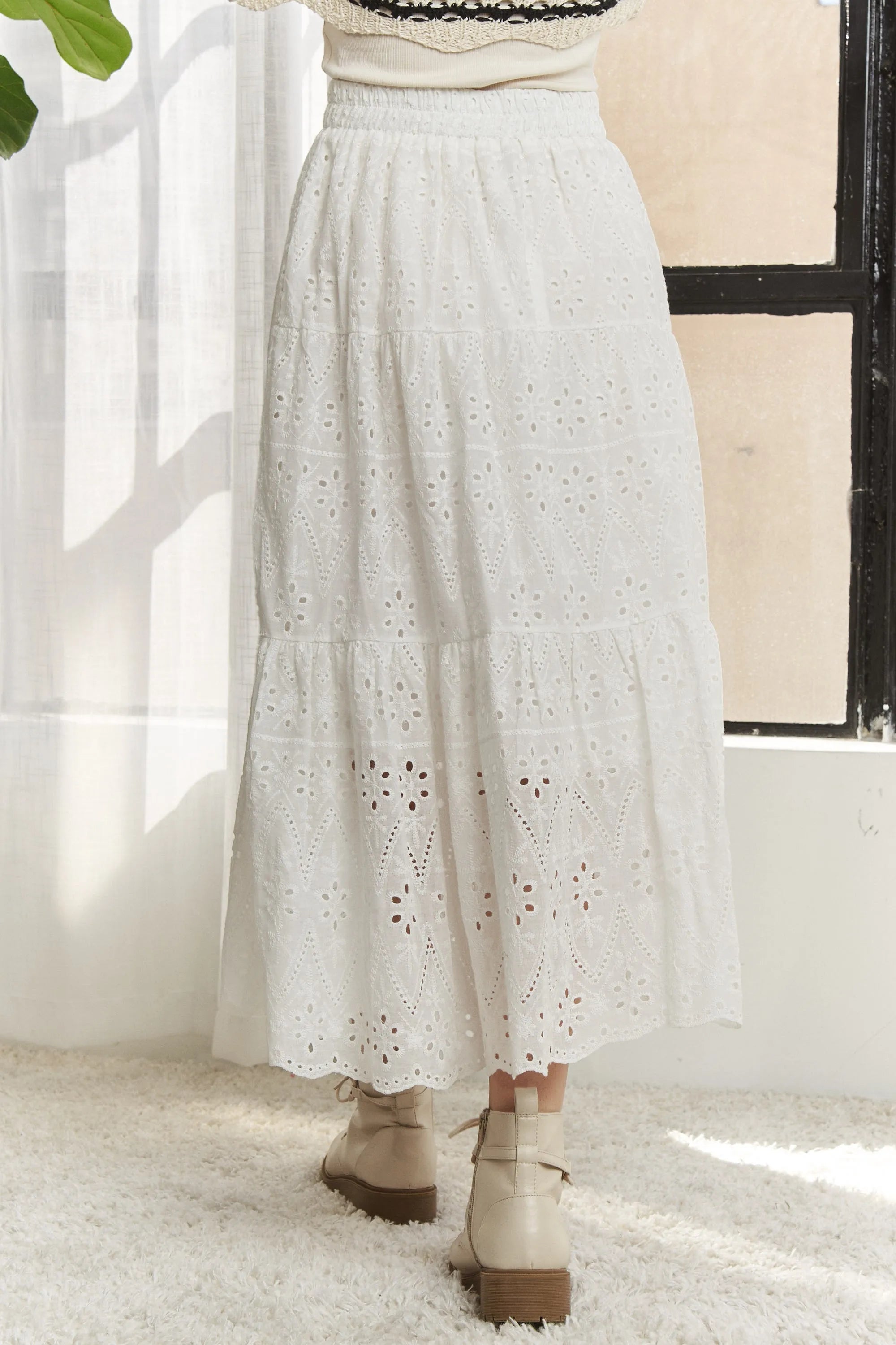 ADORA Elastic Waistband Tiered Midi Skirt c336eead-5942-425f-ae44-990d00a3a288-Max-Origin