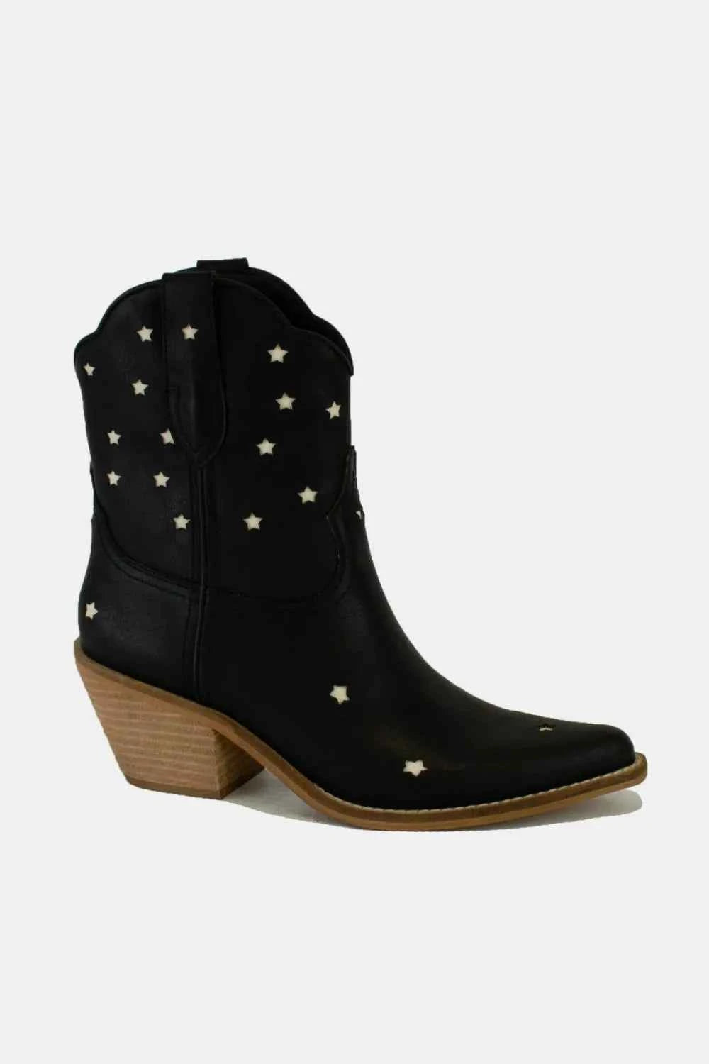 Beast Fashion Faux Leather Star-Shaped Cutouts Point Toe Boots Beast Fashion Faux Leather Star-Shaped Cutouts Point Toe Boots