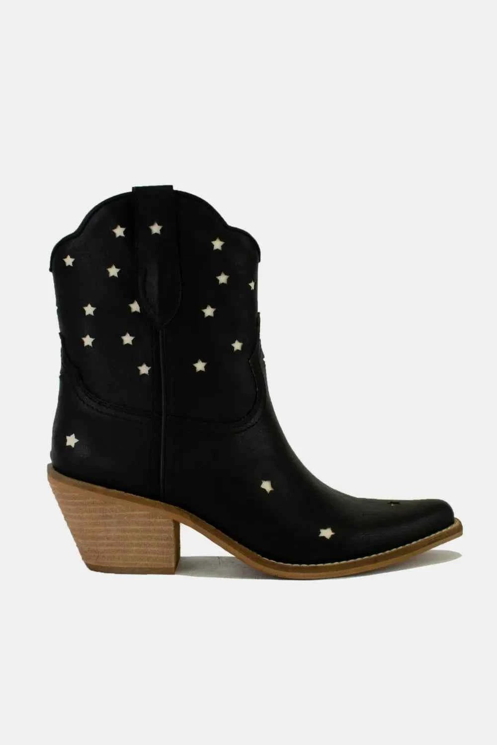 Beast Fashion Faux Leather Star-Shaped Cutouts Point Toe Boots Beast Fashion Faux Leather Star-Shaped Cutouts Point Toe Boots