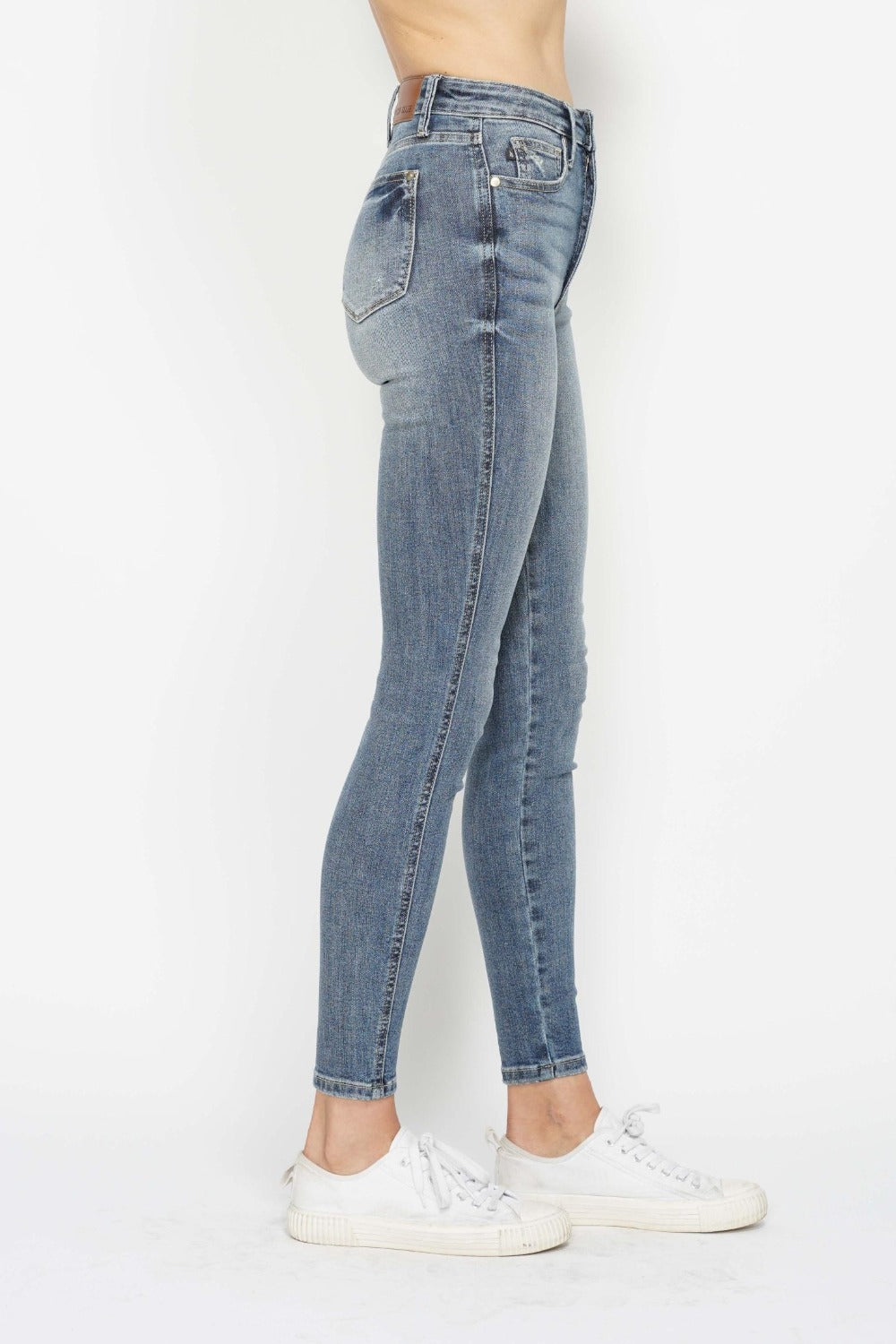 Judy Blue Full Size Tummy Control Contrast Wash Skinny Jeans Judy Blue Full Size Tummy Control Contrast Wash Skinny Jeans