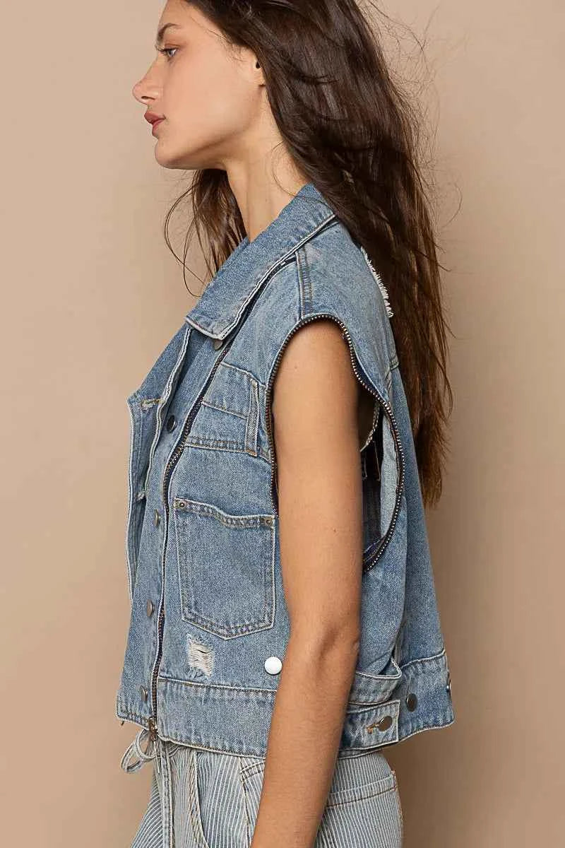 POL Cropped Denim Jacket with Functional Zipper Detail POL Cropped Denim Jacket with Functional Zipper Detail