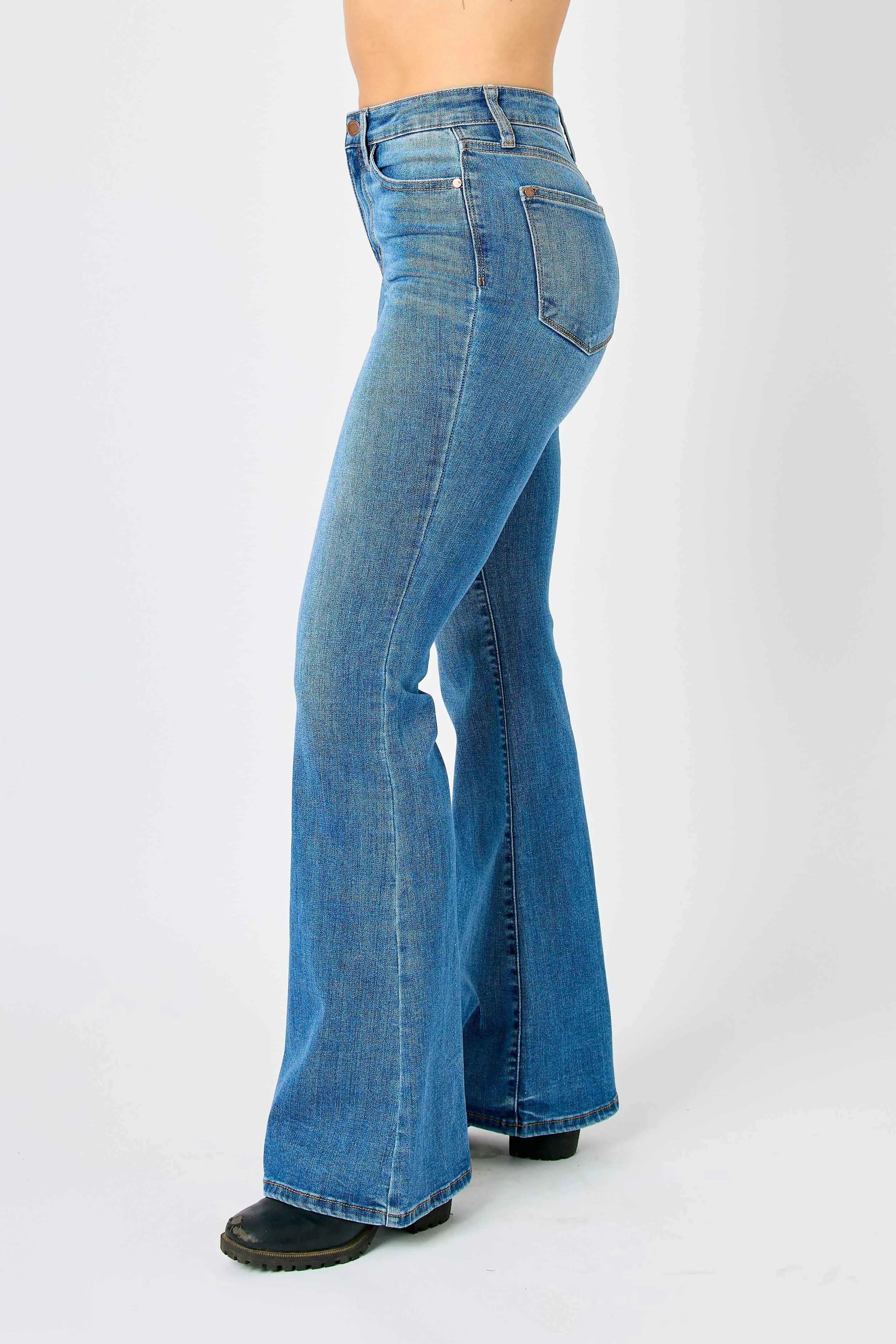 Judy Blue Full Size Hw Classic Flare Jeans Plus Size Judy Blue Full Size Hw Classic Flare Jeans Plus Size