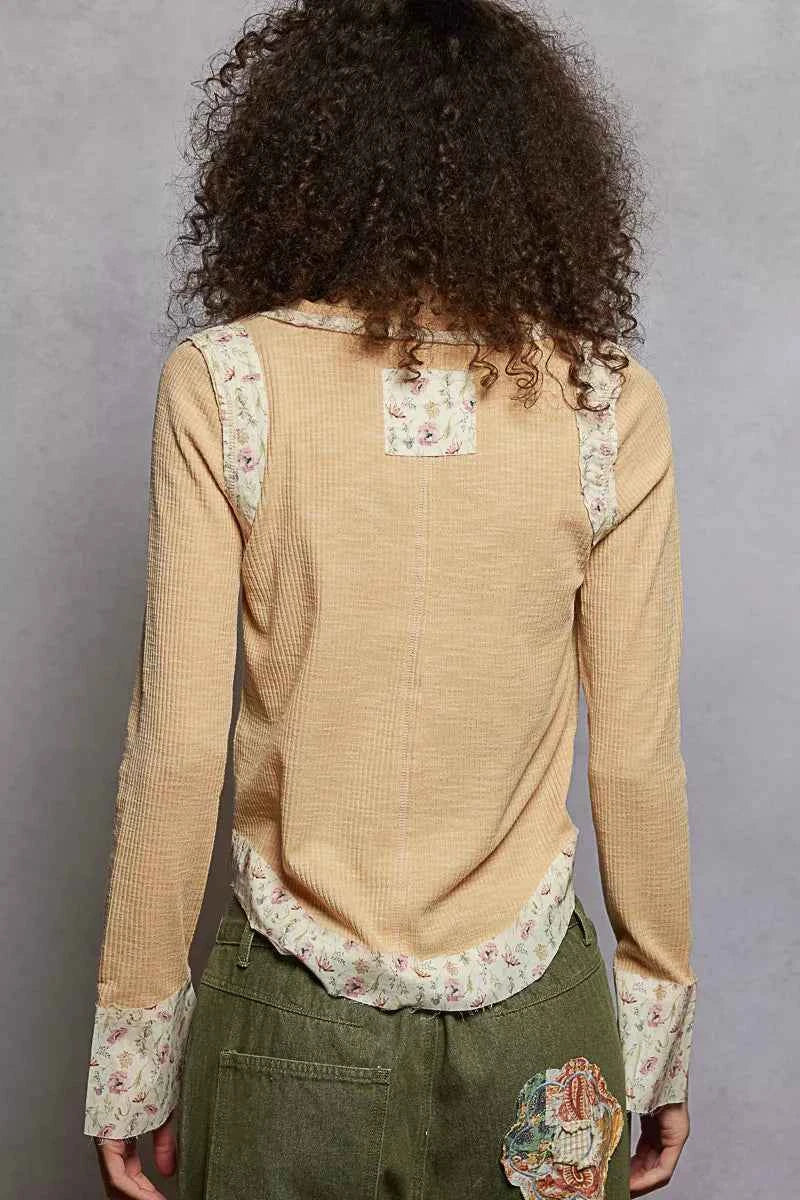 POL Floral Patch V-Neck Long Sleeve Ribbed Top POL Floral Patch V-Neck Long Sleeve Ribbed Top