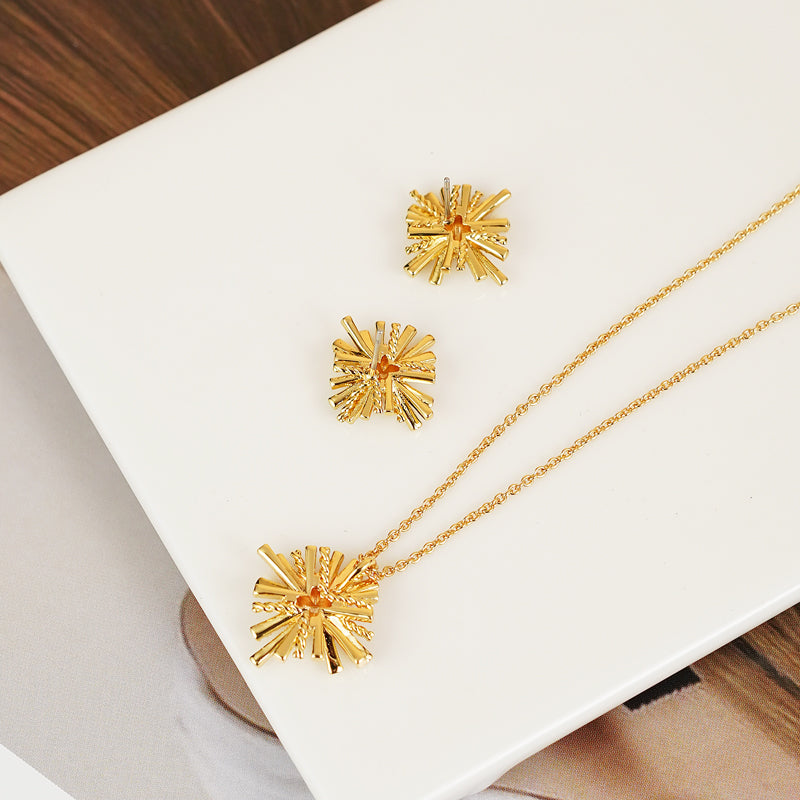 Starburst Gold-Plated Earrings and Necklace Set Starburst Gold-Plated Earrings and Necklace Set