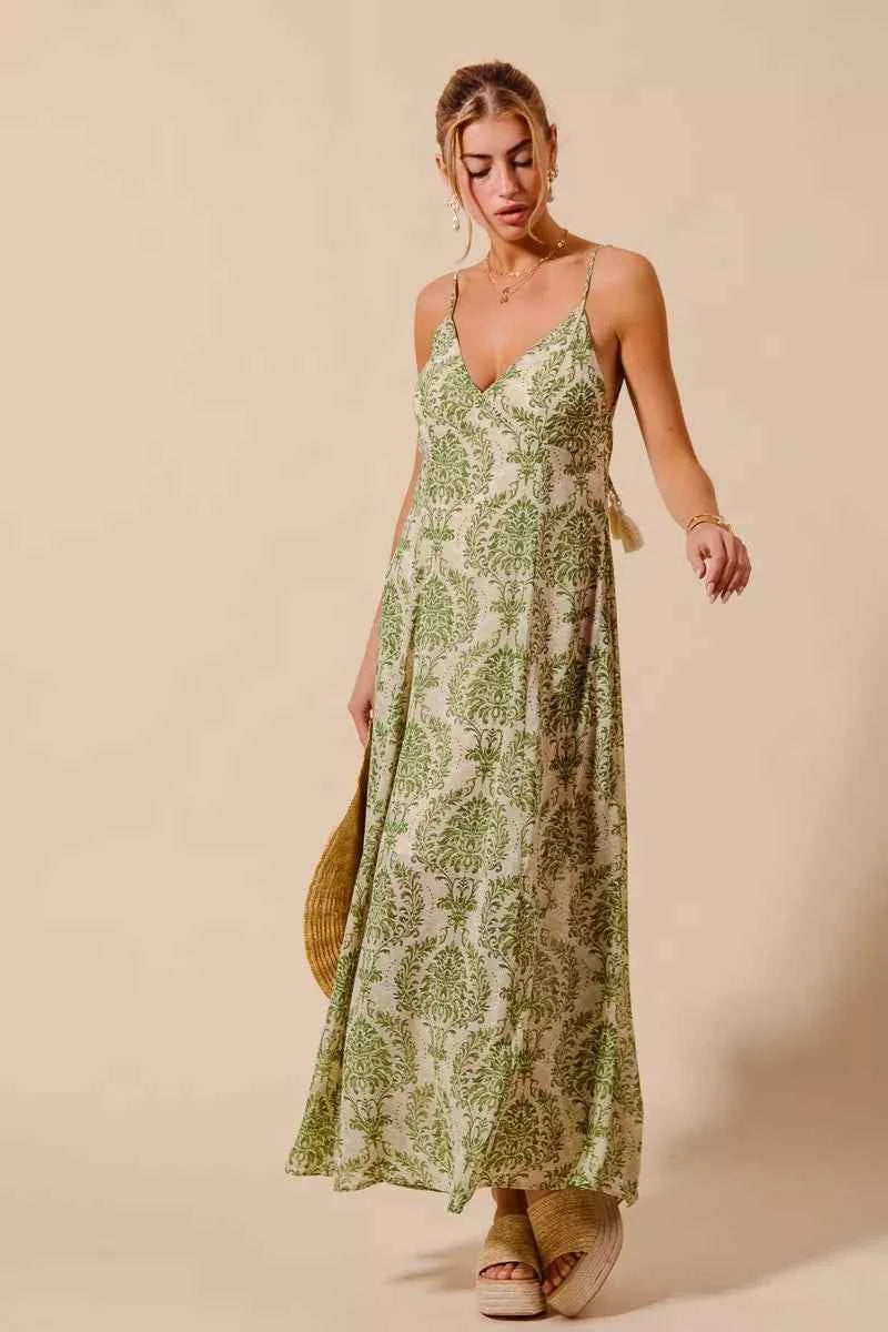 SO ME Damask Floral Summer Maxi Flowy Dress With Open Back SO ME Damask Floral Summer Maxi Flowy Dress With Open Back