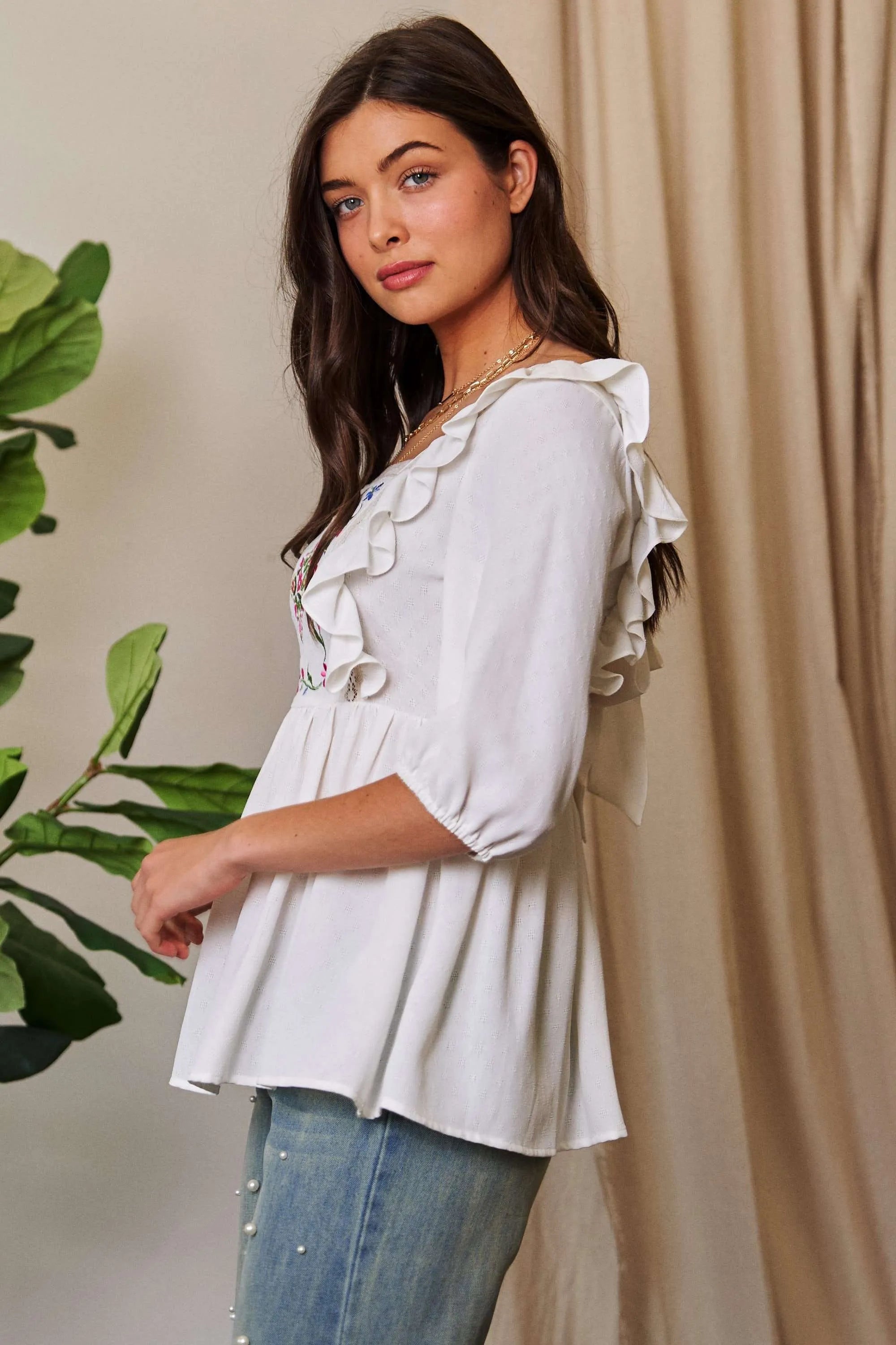 Davi & Dani Texture Tie Back Floral Embroidery Frill Blouse d31b9c3d52bc463c98e66e92fe61faeb-Max-Origin