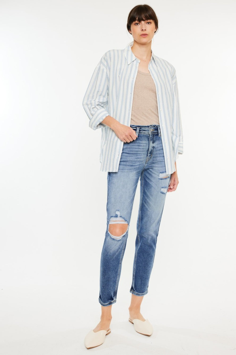 Kancan High Rise Distressed Mom Jeans Kancan High Rise Distressed Mom Jeans - TopFashionHQ