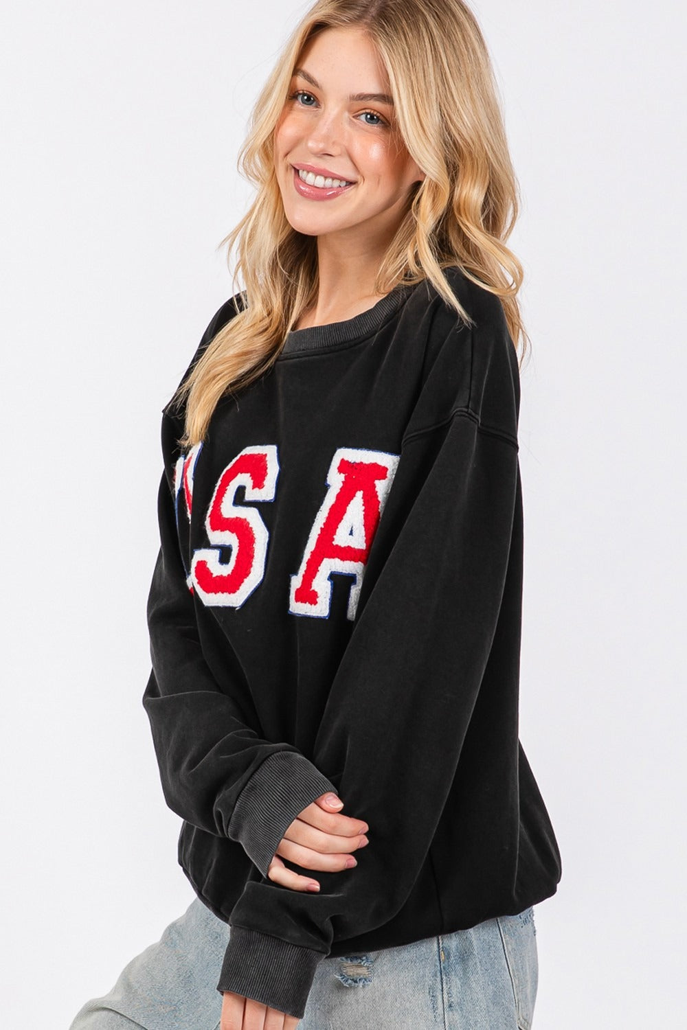 SAGE + FIG USA Letter Patch Round Neck Sweatshirt SAGE + FIG USA Letter Patch Round Neck Sweatshirt