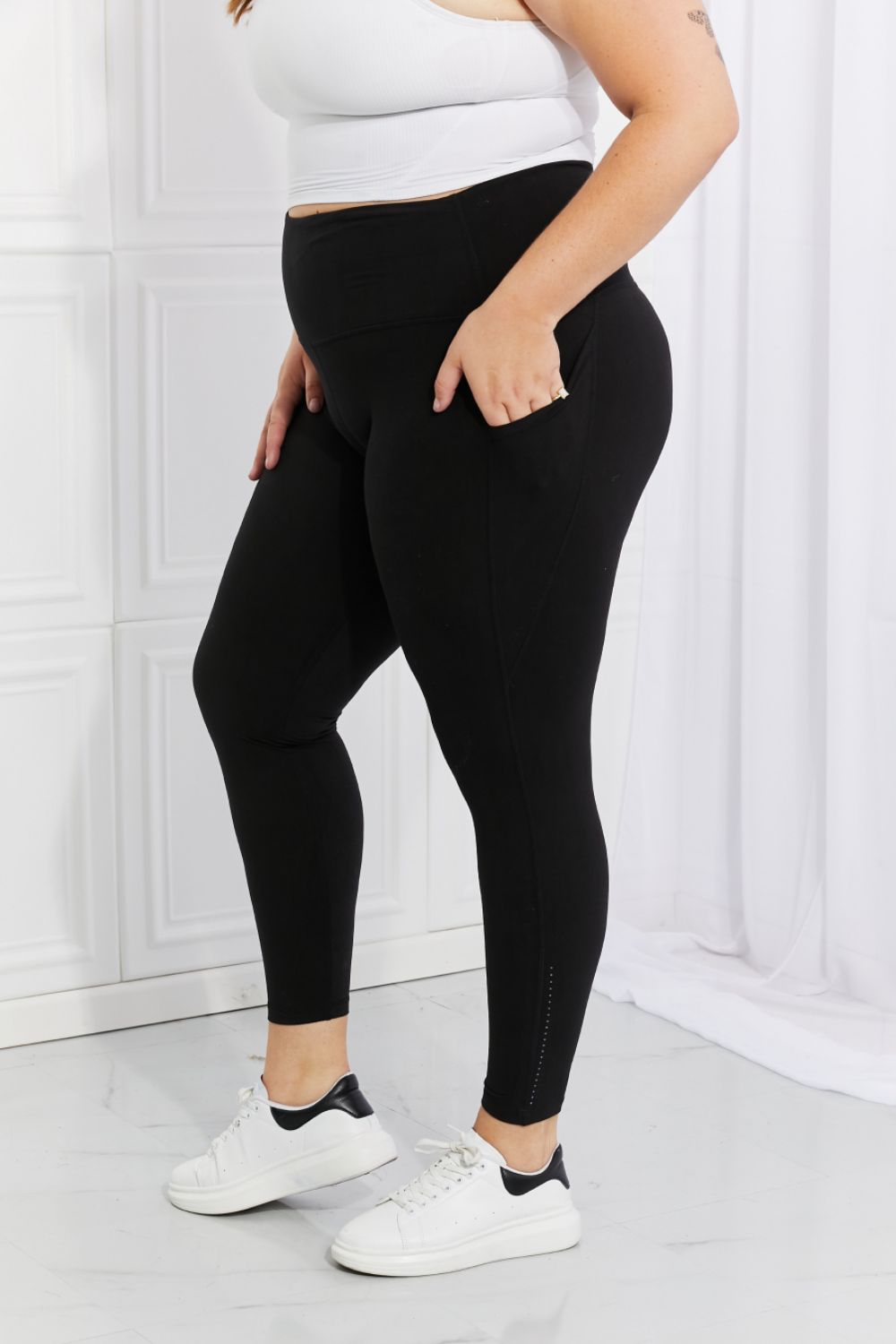 Leggings Depot Full Size Strengthen and Lengthen Reflective Dot Active Leggings Leggings Depot Full Size Strengthen and Lengthen Reflective Dot Active Leggings - TopFashionHQ