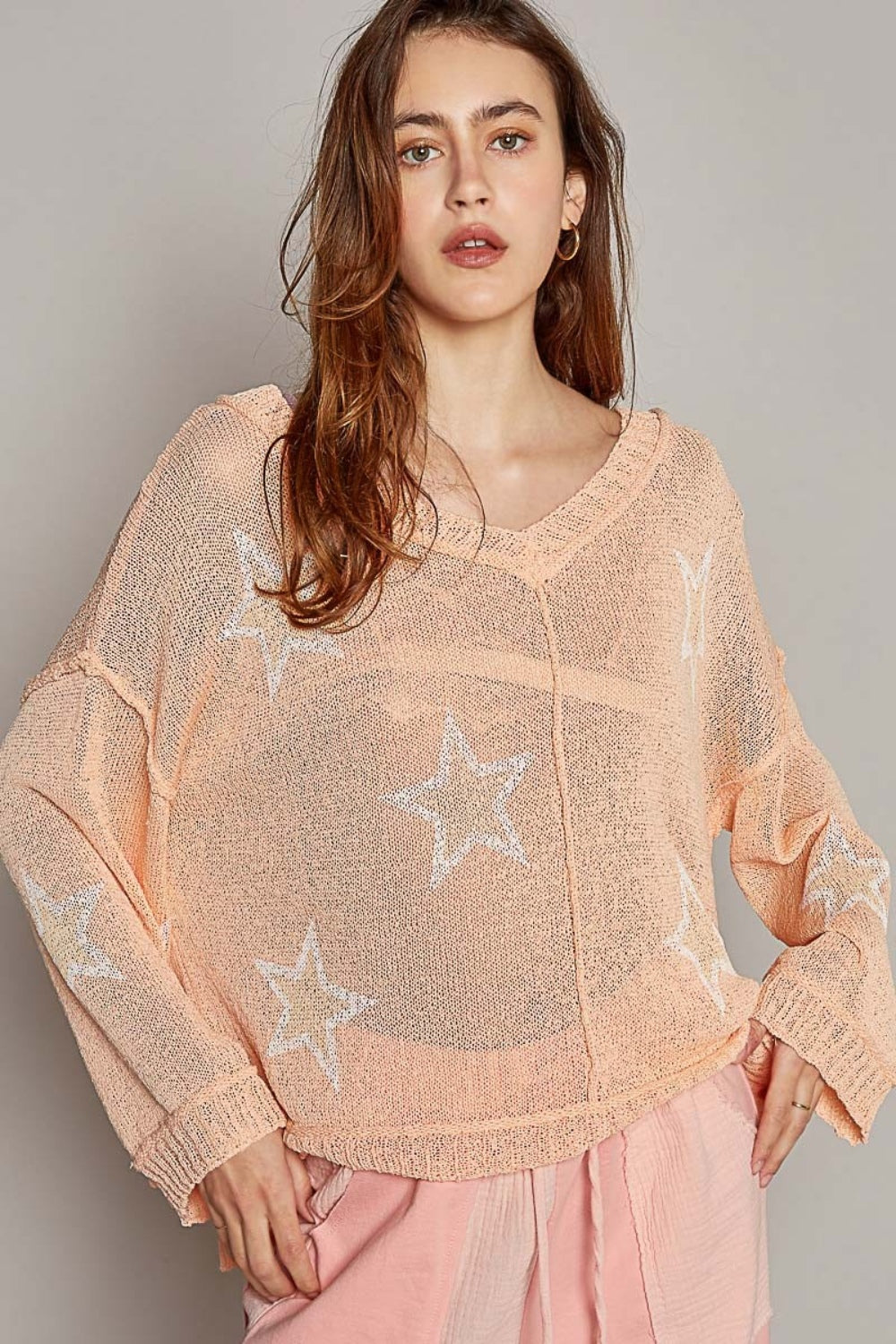 POL V-Neck Long Sleeve Star Print Knit Top POL V-Neck Long Sleeve Star Print Knit Top - TopFashionHQ