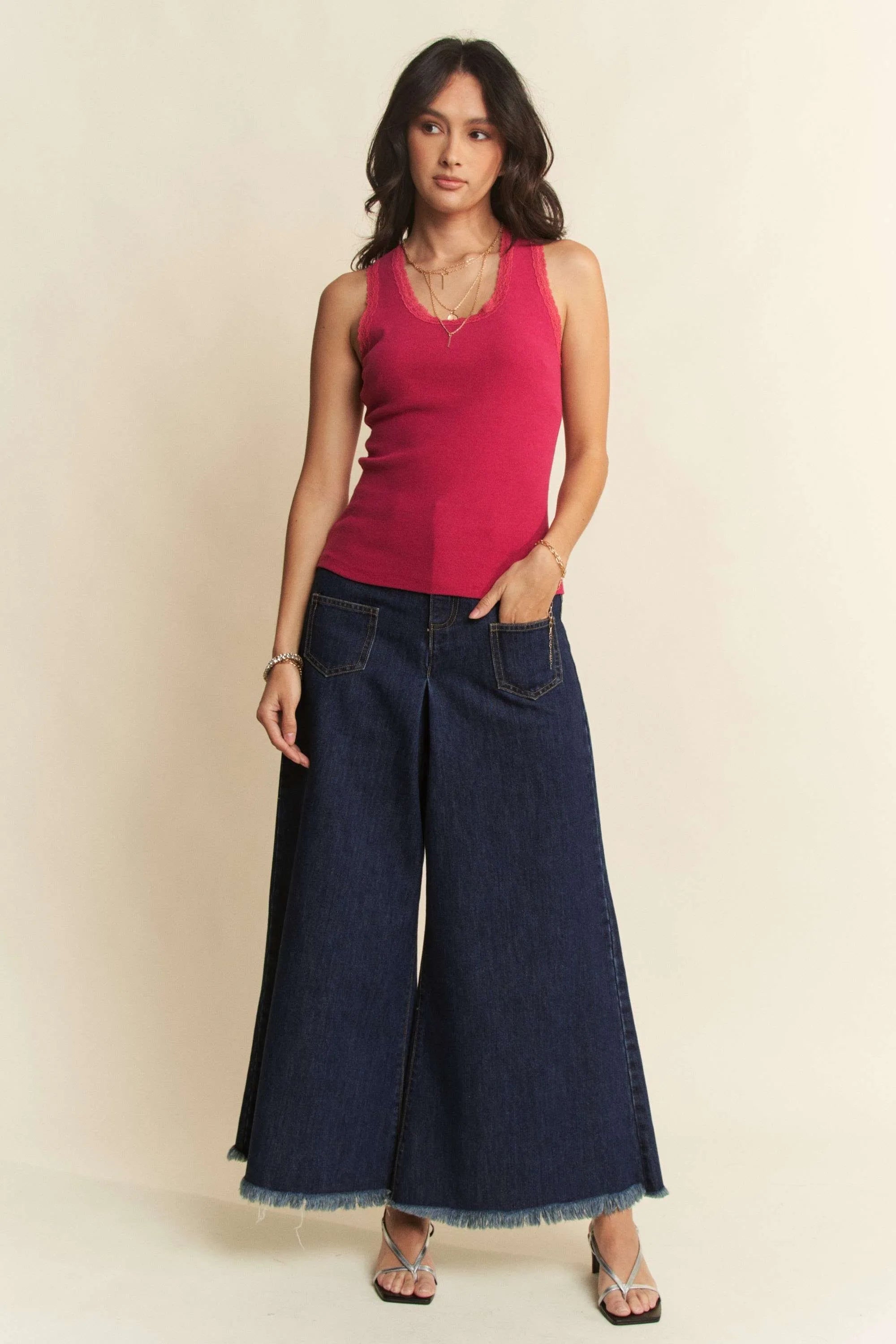 Davi & Dani Patch Pocket Wide Leg Culotte Jeans e1614c4d013b45f98add61f9815f04c0-Max-Origin