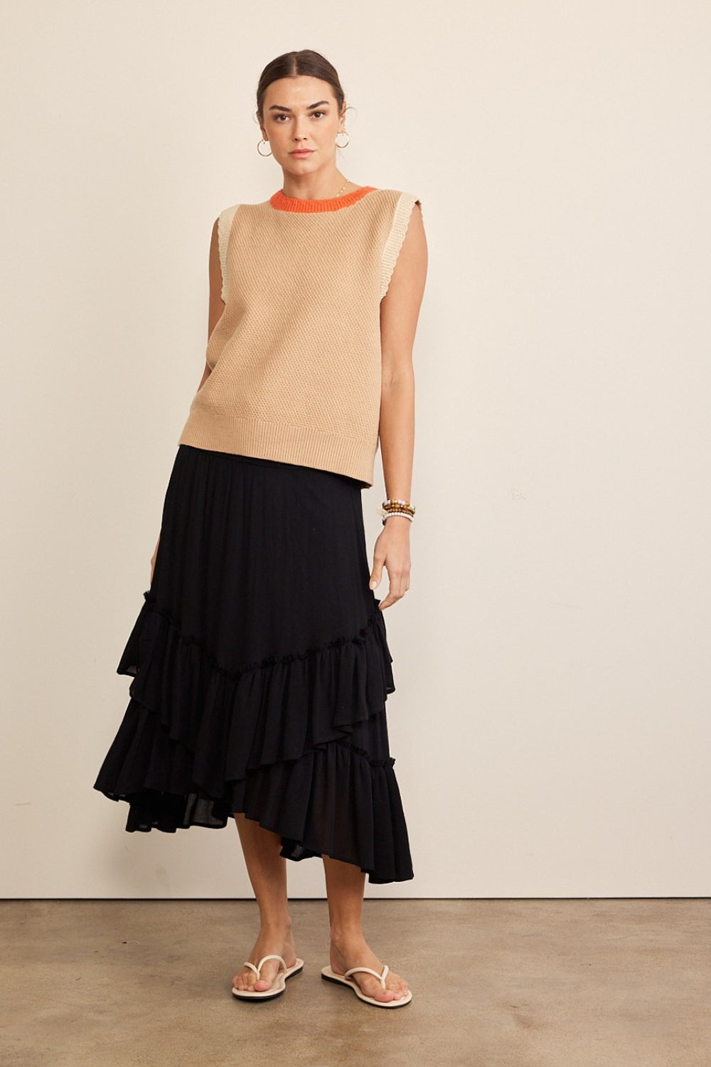 In February Contrast Round Neck Sweater Vest In February Contrast Round Neck Sweater Vest - TopFashionHQ