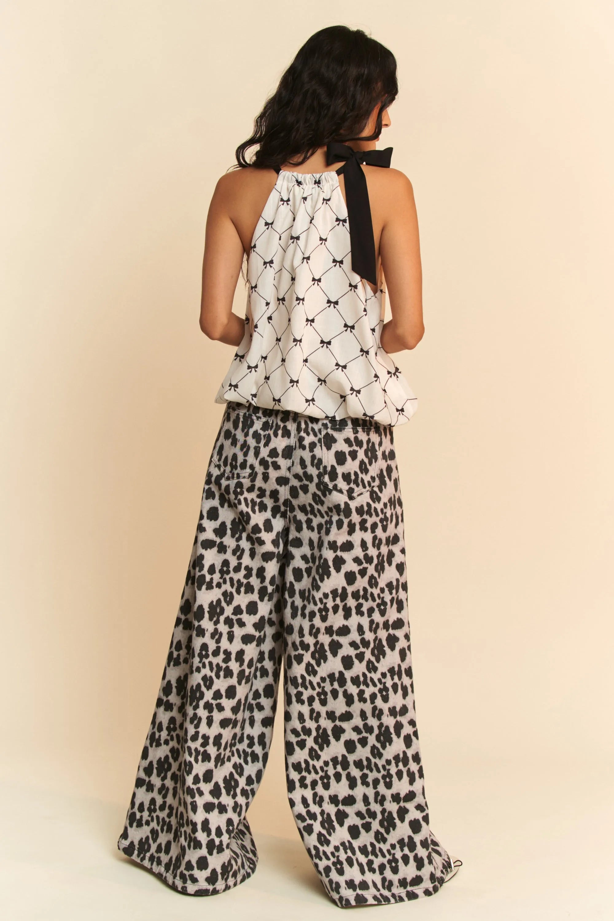Davi & Dani Ribbon Checker Printed Tie Halter Neck Blouse Top e2b161a6eb4b407ca26cfa92c5e41f2c-Max-Origin