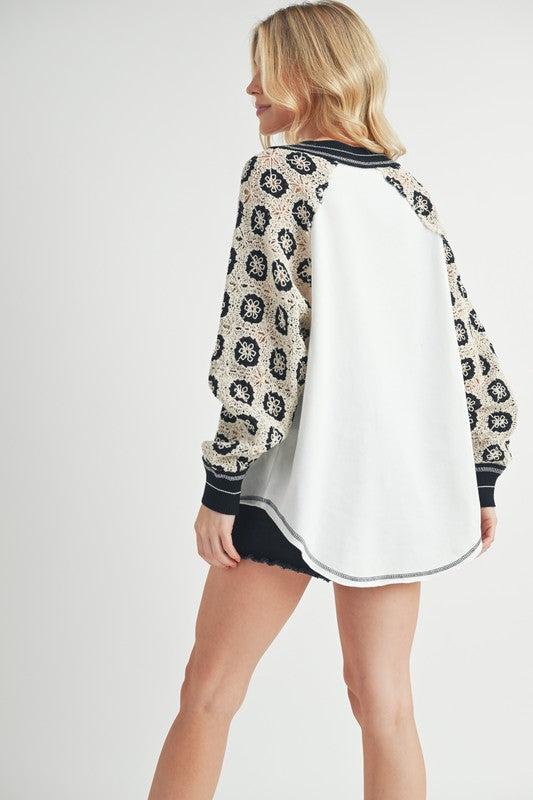 Aemi+Co Crochet Contrast Stitching V Neck Top Aemi+Co Crochet Contrast Stitching V Neck Top