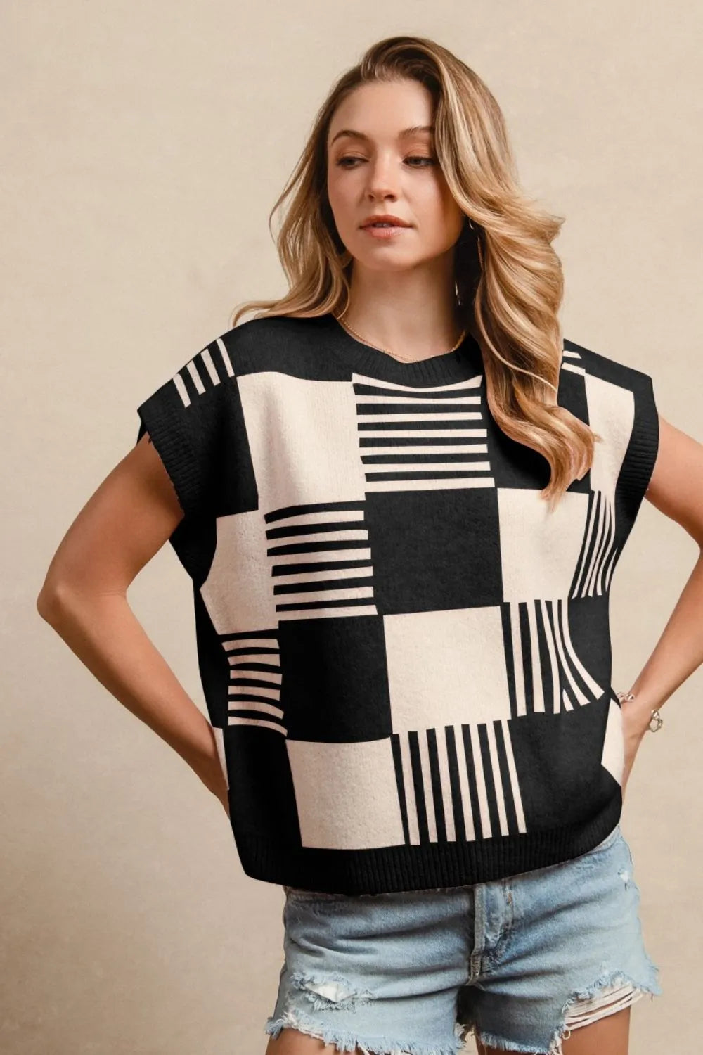 BiBi Checker With Stripes Pattern Sleeveless Sweater eef69363-cb24-49fb-a052-c2e53e022d07-Max-Origin