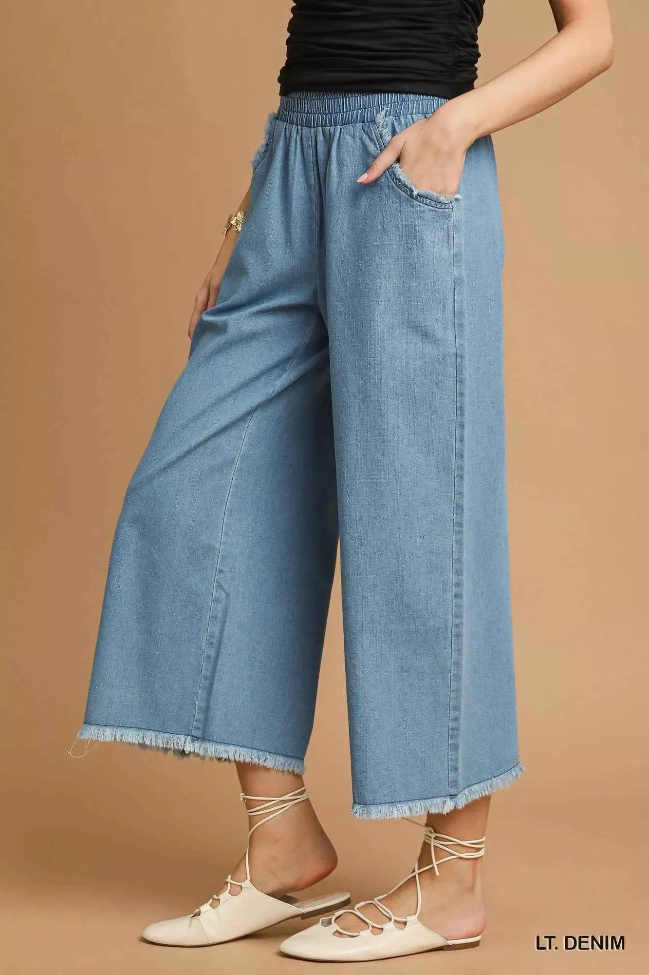 Umgee Washed Fringe Hem Wide Leg Jeans Umgee Washed Fringe Hem Wide Leg Jeans